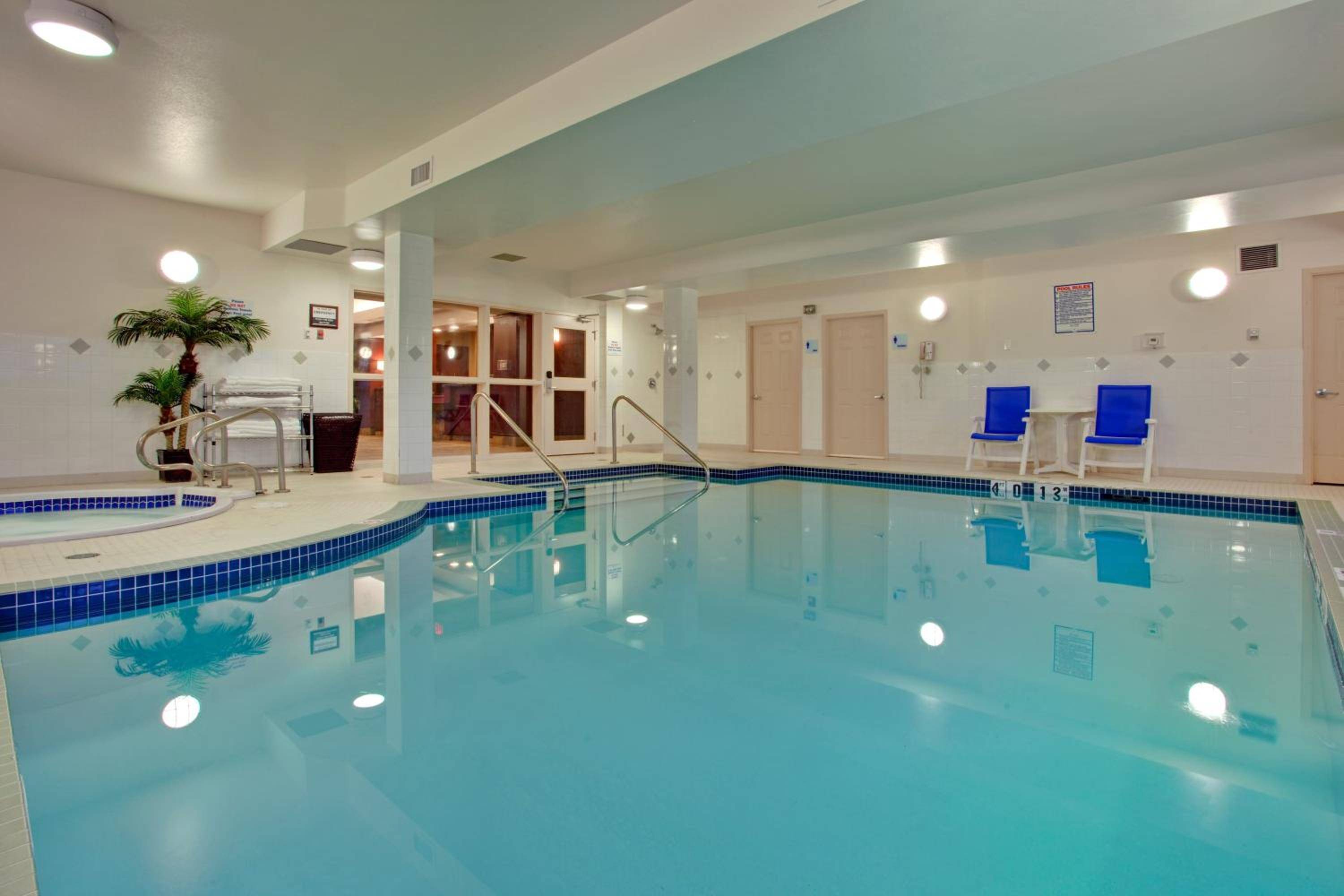 Holiday Inn Express Edmonton North, an IHG Hotel