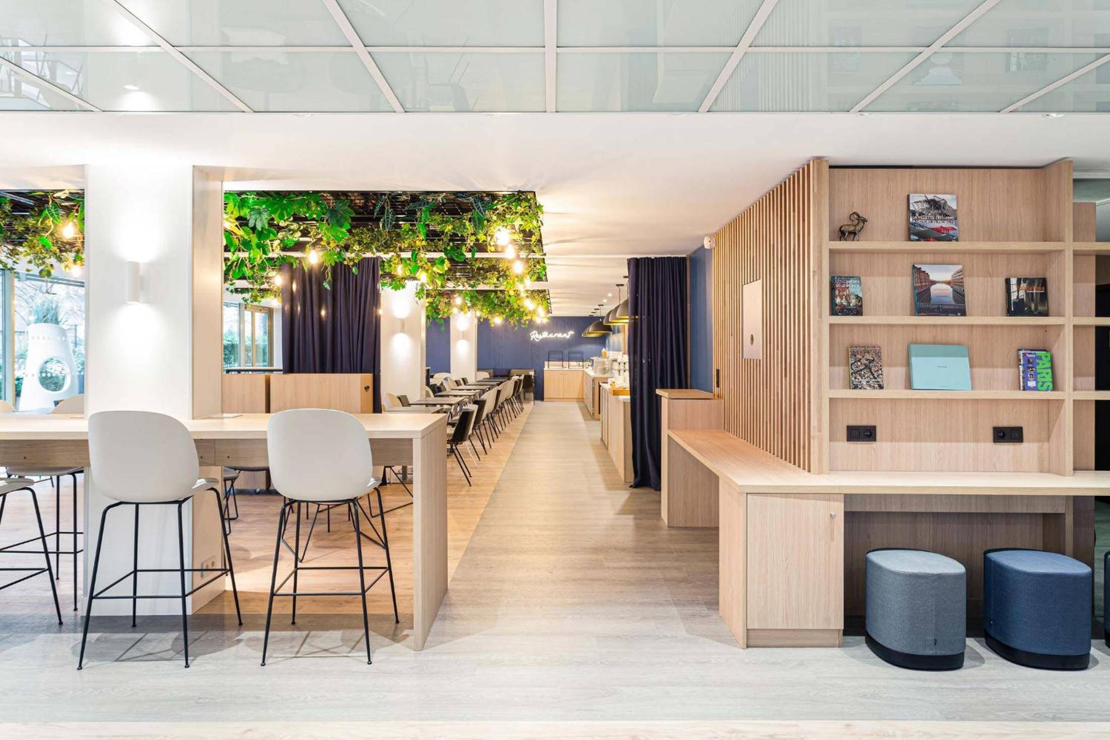 Holiday Inn Express Paris - Canal de la Villette, an IHG Hotel