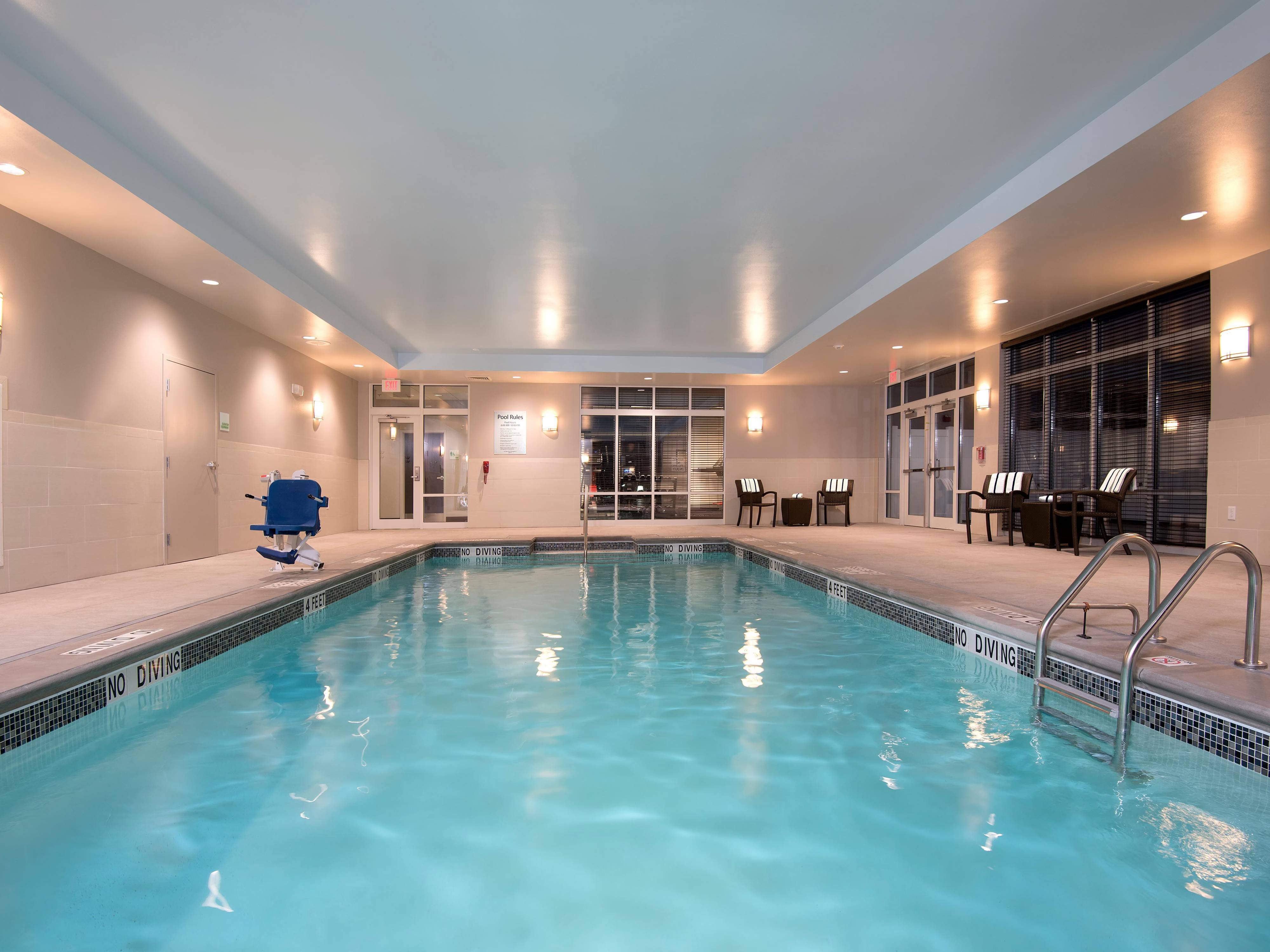 Holiday Inn Indianapolis Airport, an IHG Hotel