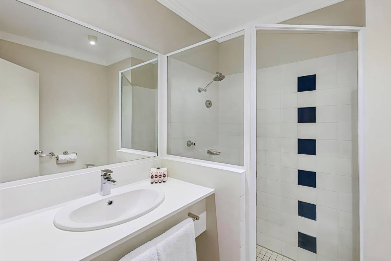 Travelodge Hotel Garden City Brisbane