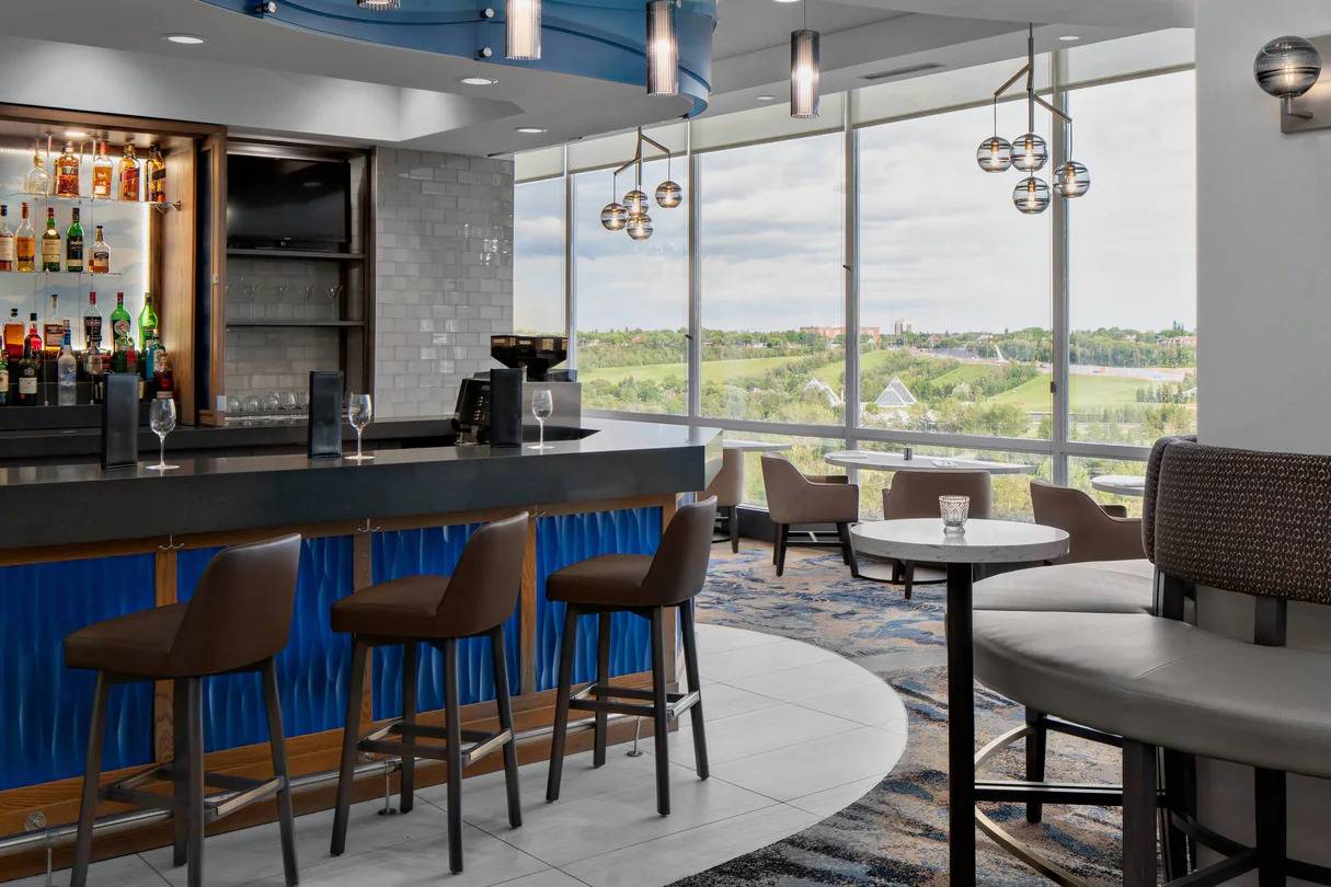 Courtyard By Marriott Edmonton Downtown