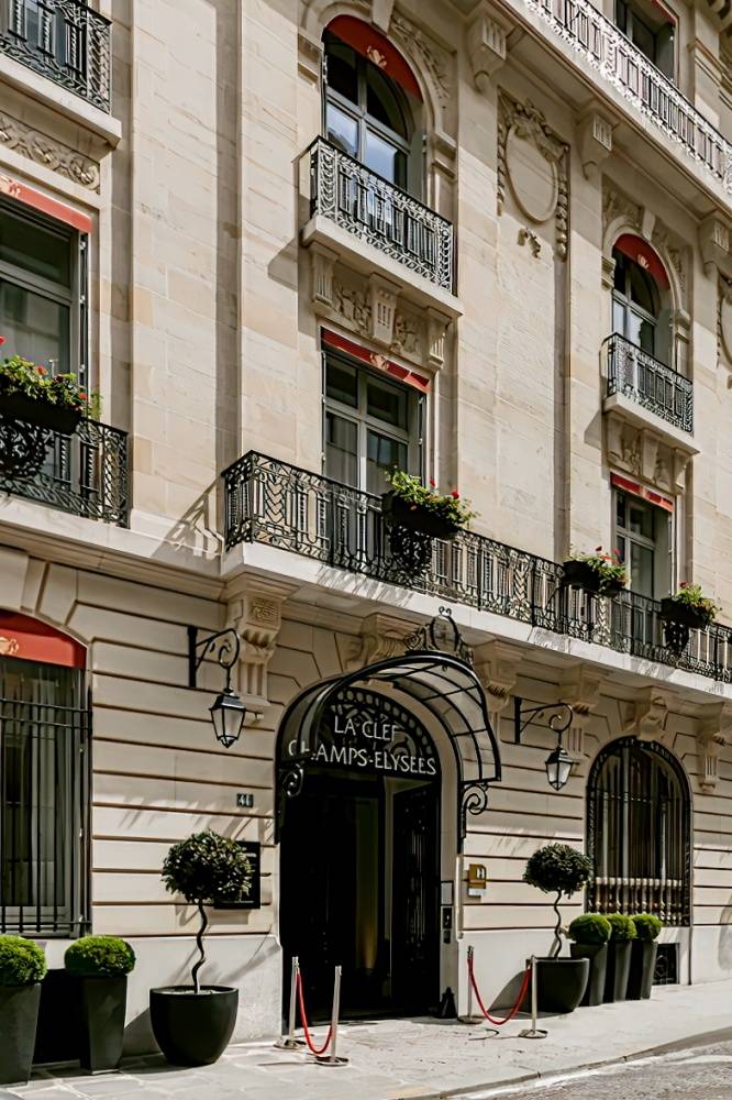 La Clef Champs-élysées Paris By The Crest Collection