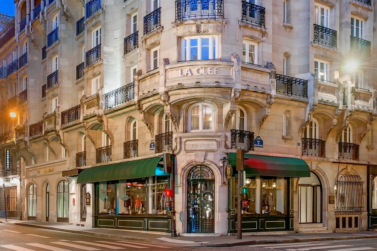 La Clef Champs-élysées Paris By The Crest Collection La Clef Louvre Paris by The Crest Collection, Paris 1er : -36% during