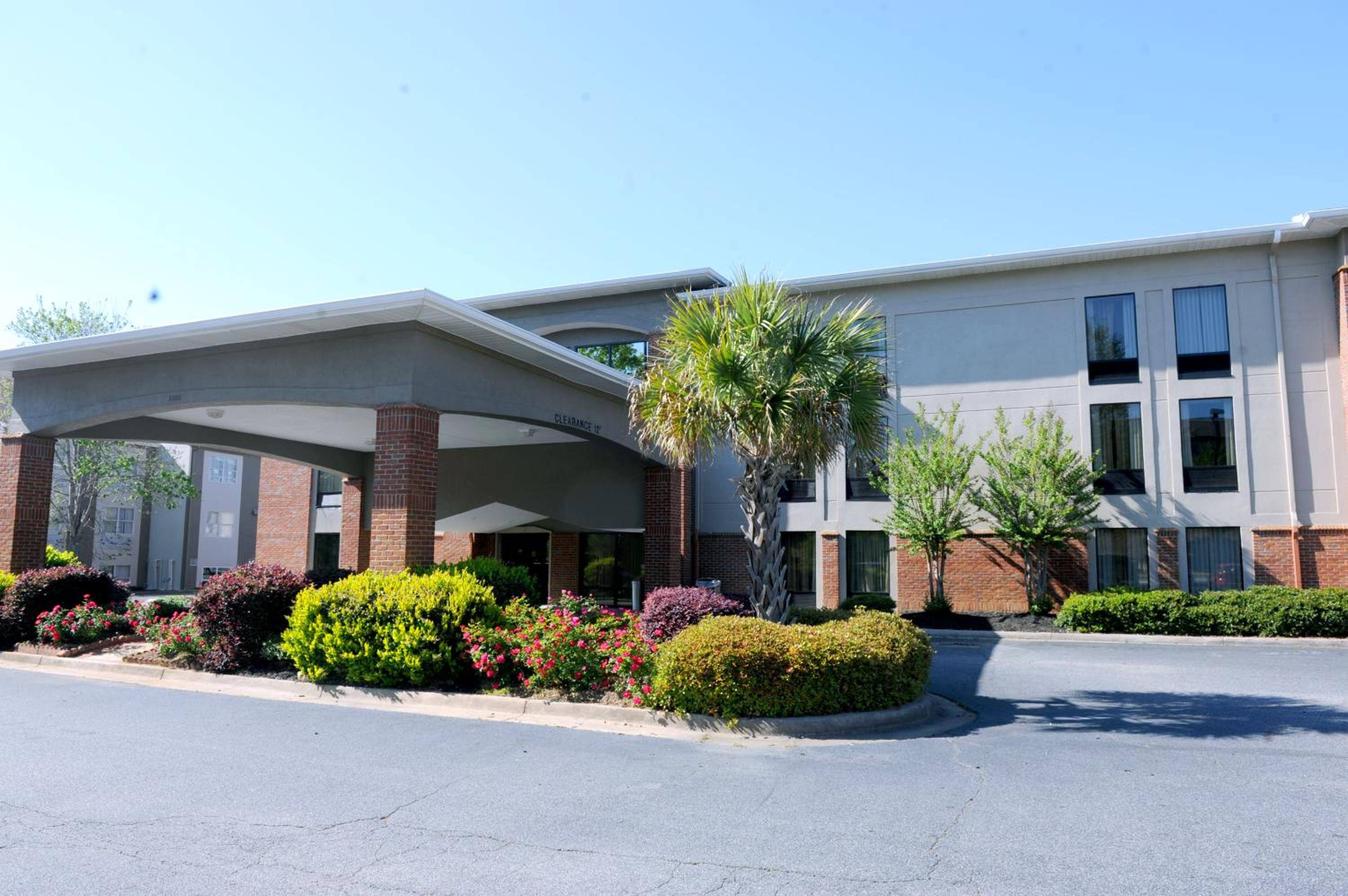 Alpharetta Inn
