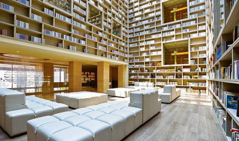 大地酒店 The Gaia Hotel