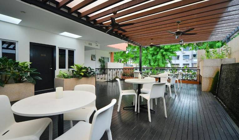 The Snooze Hotel @ Marine Parade