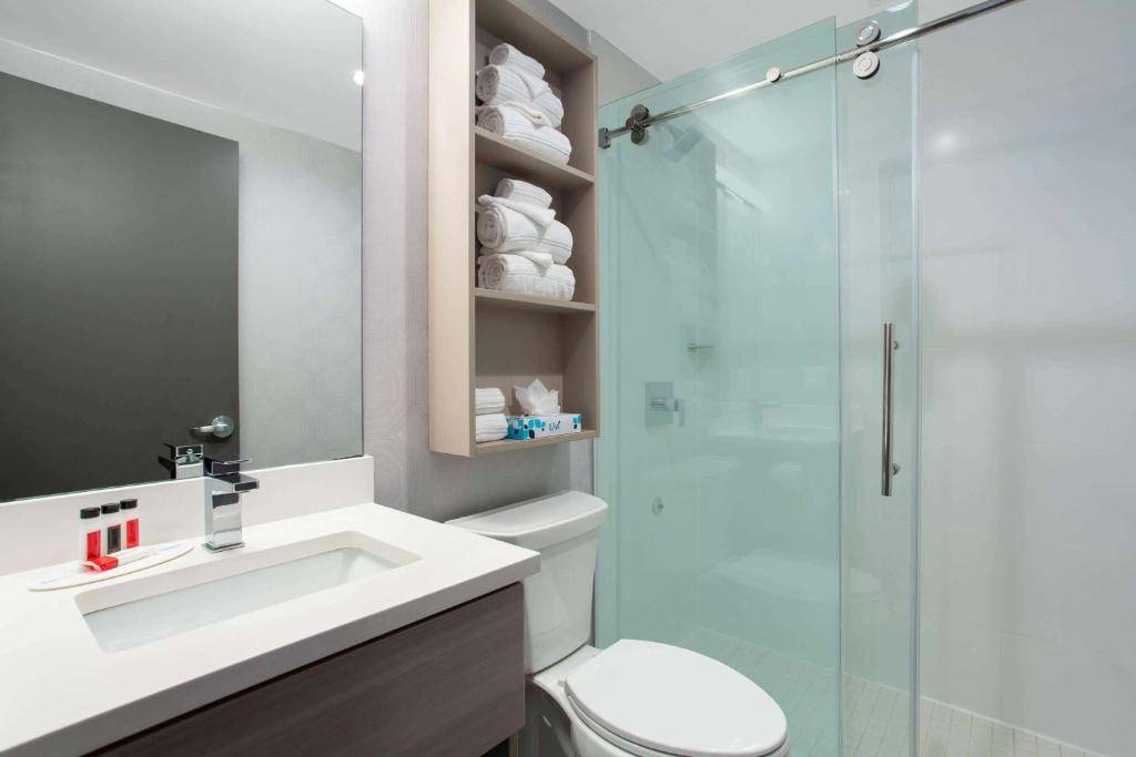Microtel by Wyndham Long Island City