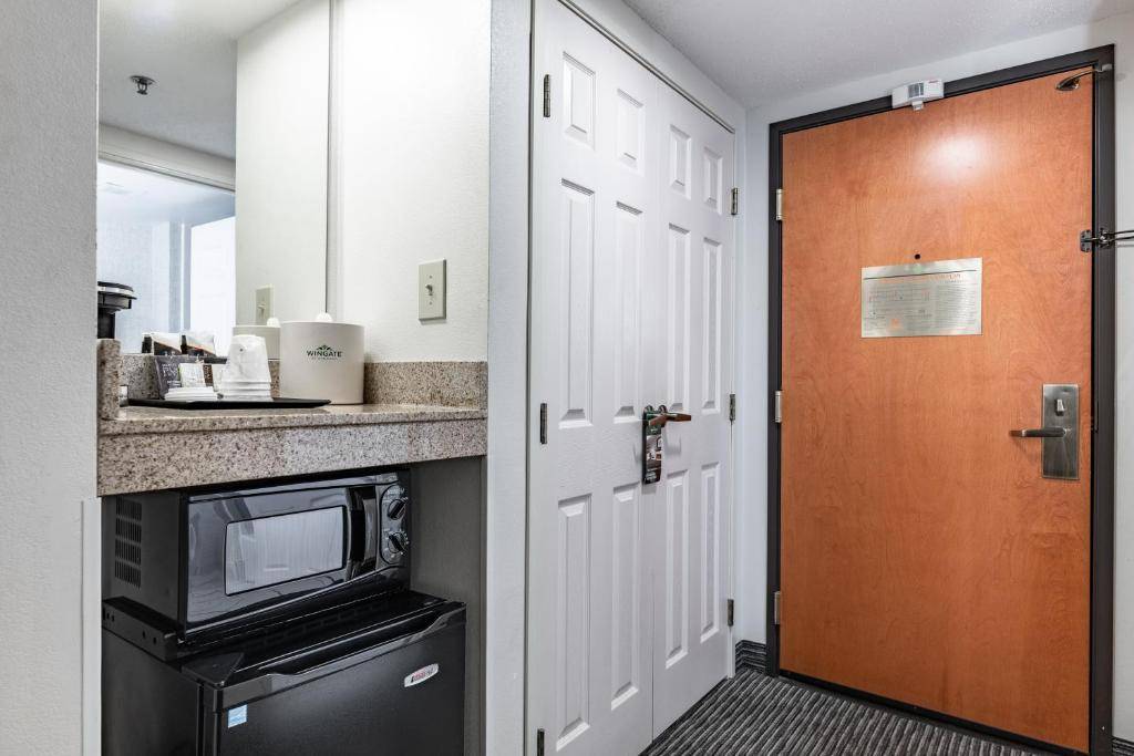 Wingate by Wyndham Vienna Parkersburg