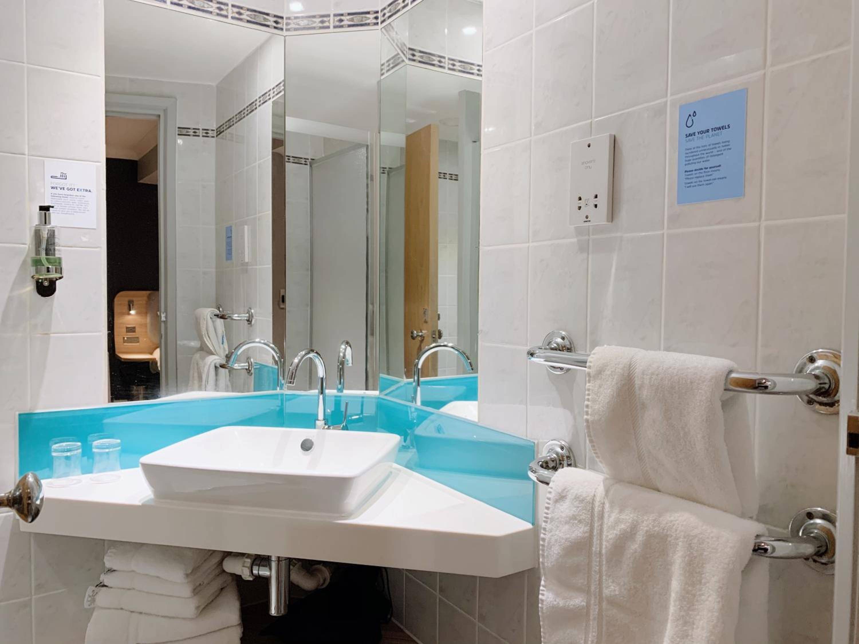 Holiday Inn Express London Victoria, an IHG Hotel