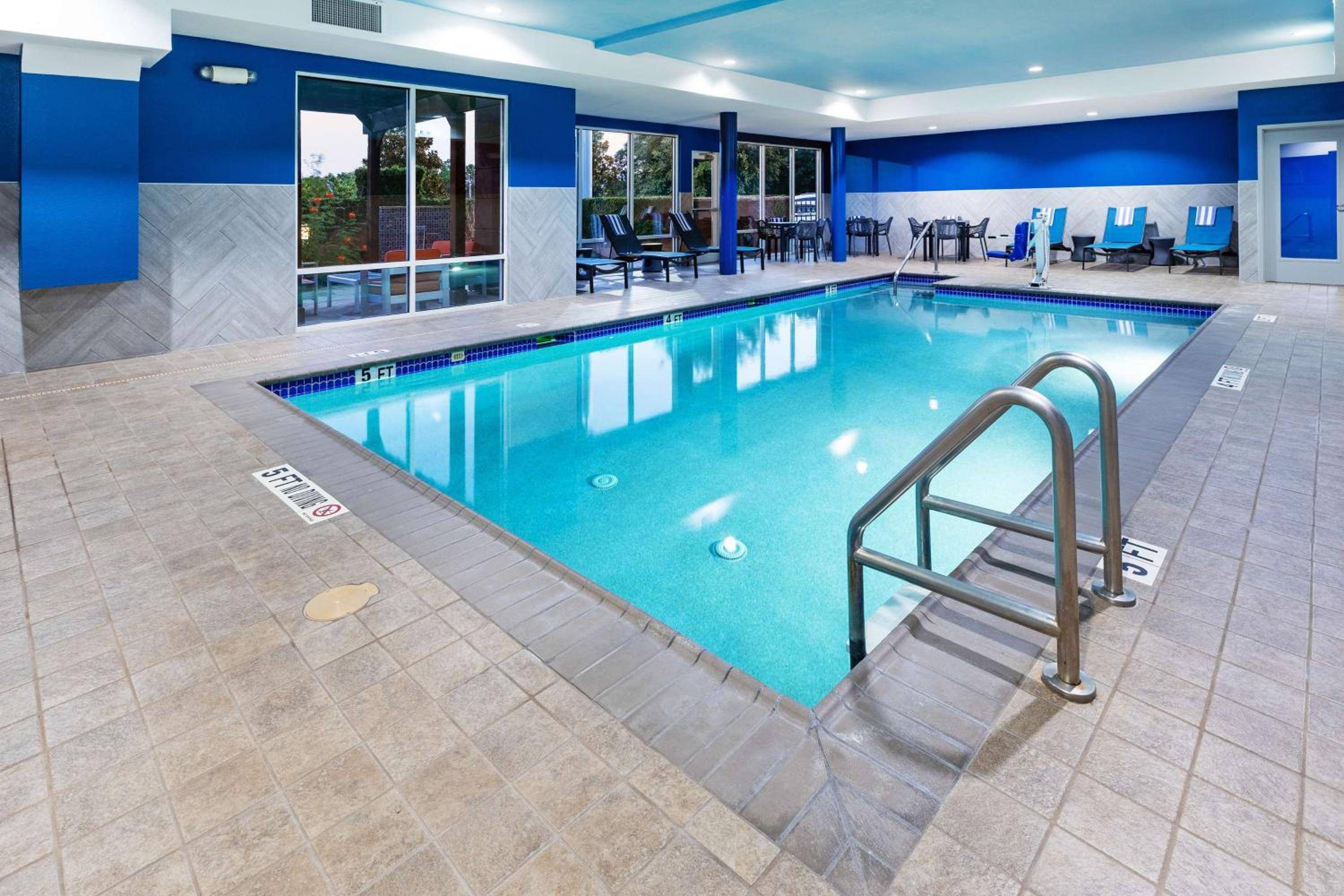 Hampton Inn and Suites Houston Central