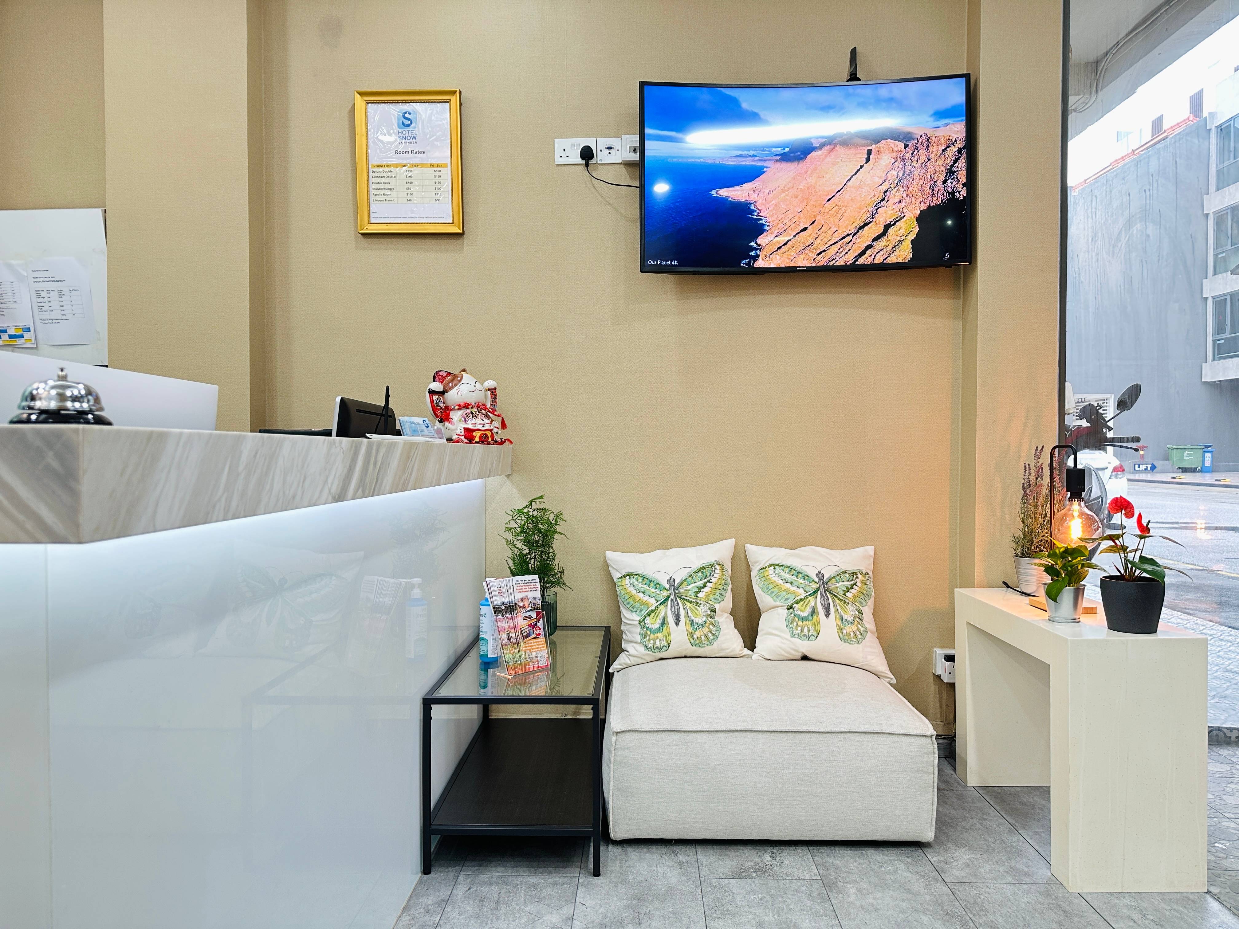Hotel Snow Lavender