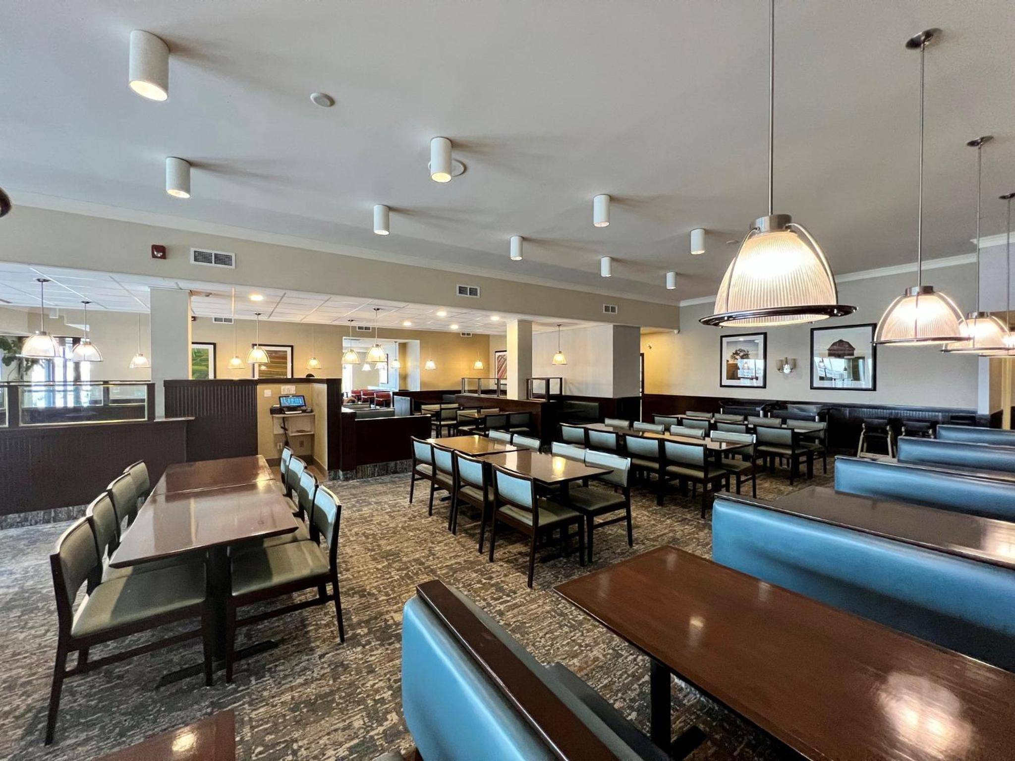 Holiday Inn Toronto Airport East, an IHG Hotel