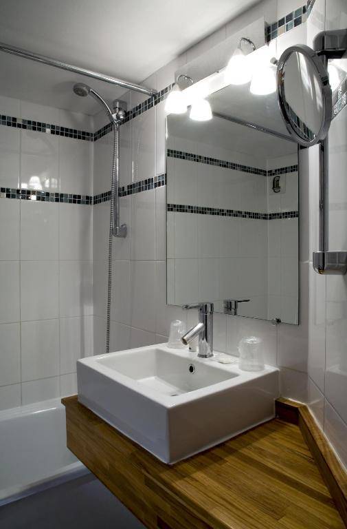 Kyriad Lille Est - Villeneuve d'Ascq