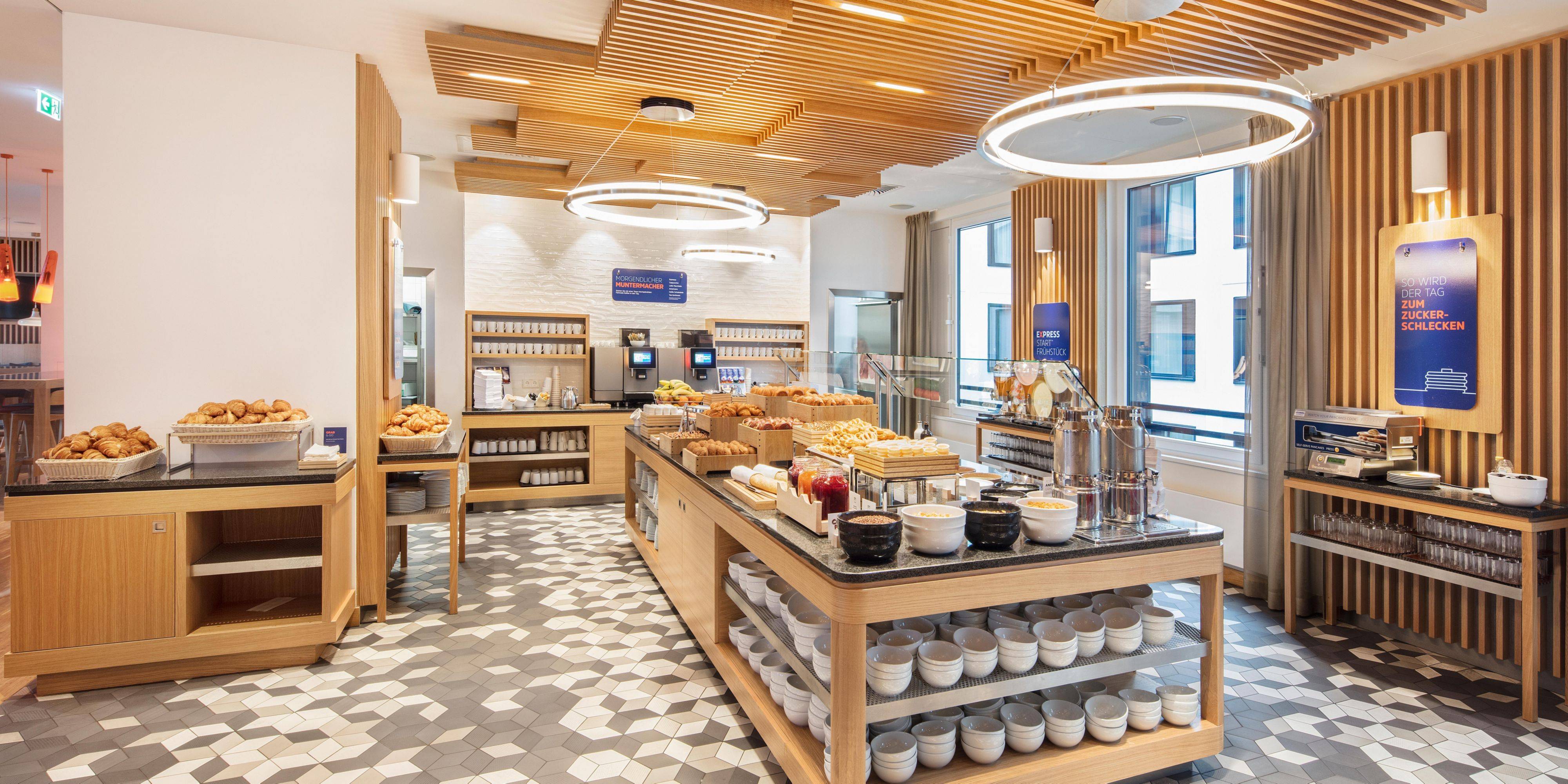 Holiday Inn Express Munich City West, an IHG Hotel