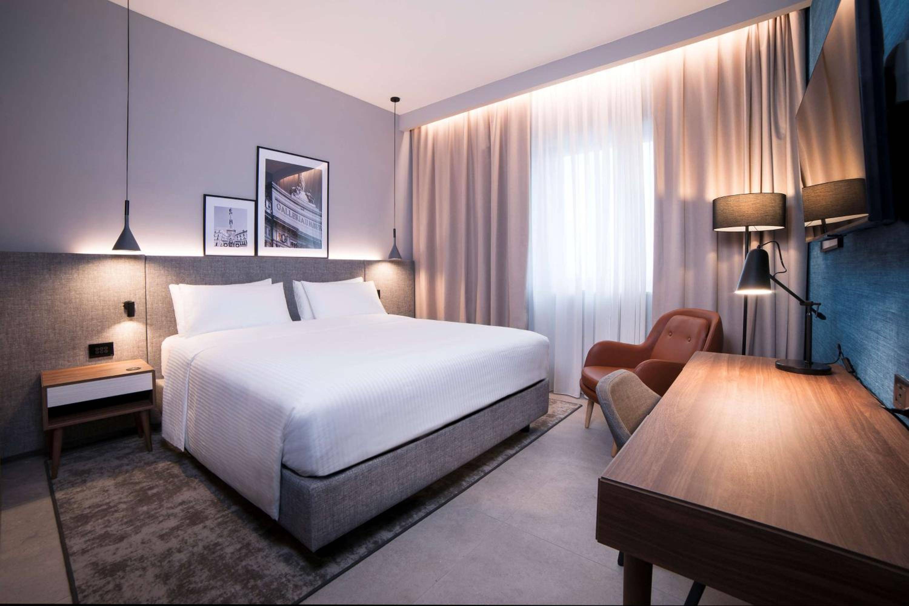 Radisson Hotel Nola Naples