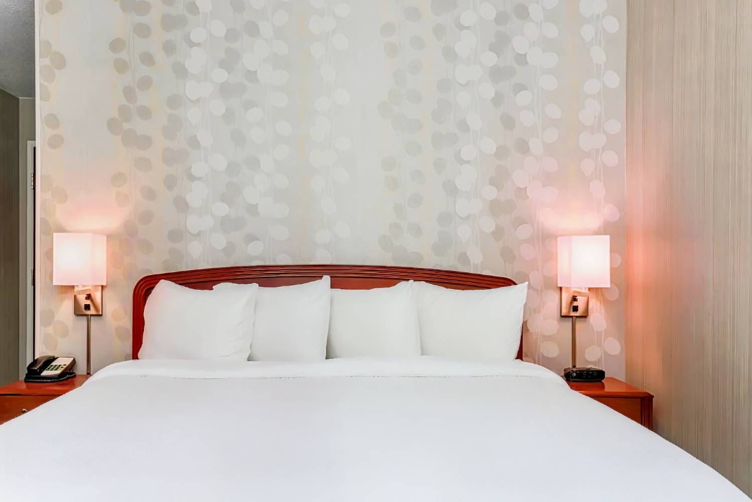 Courtyard by Marriott Roseville Galleria Mall/Creekside Ridge Drive