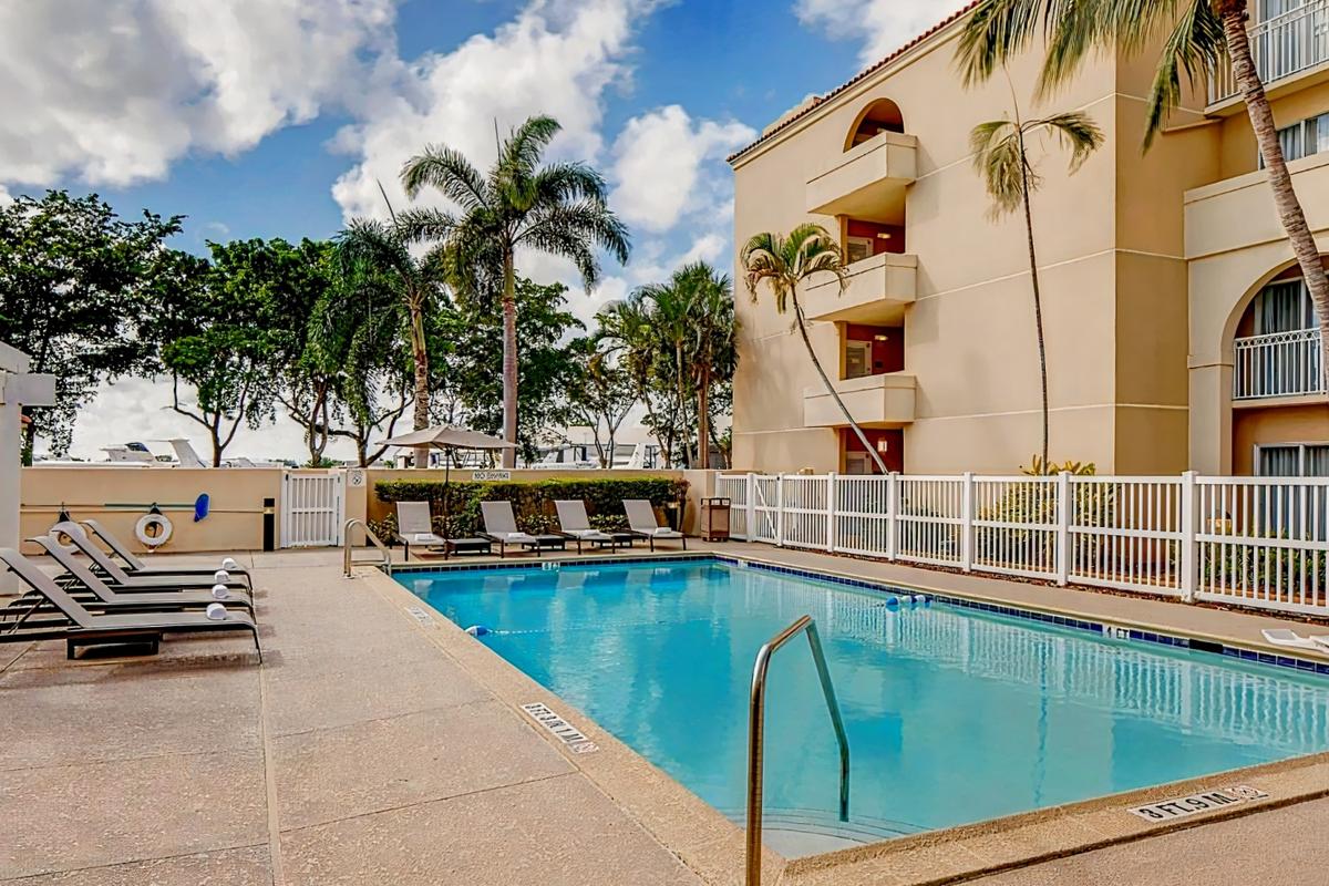 Marriott Courtyard Fort Lauderdale By The Sea Courtyard by Marriott Fort Lauderdale North/Cypress Creek, North Fort