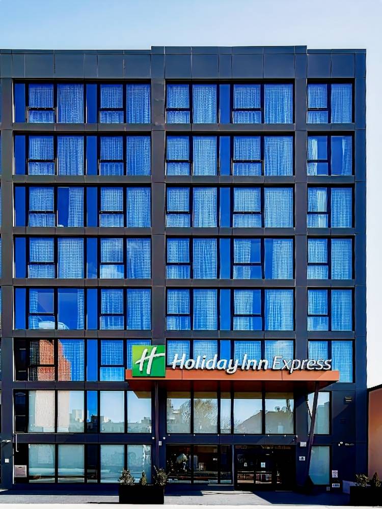 Holiday Inn Express Nyc Brooklyn - Sunset Park