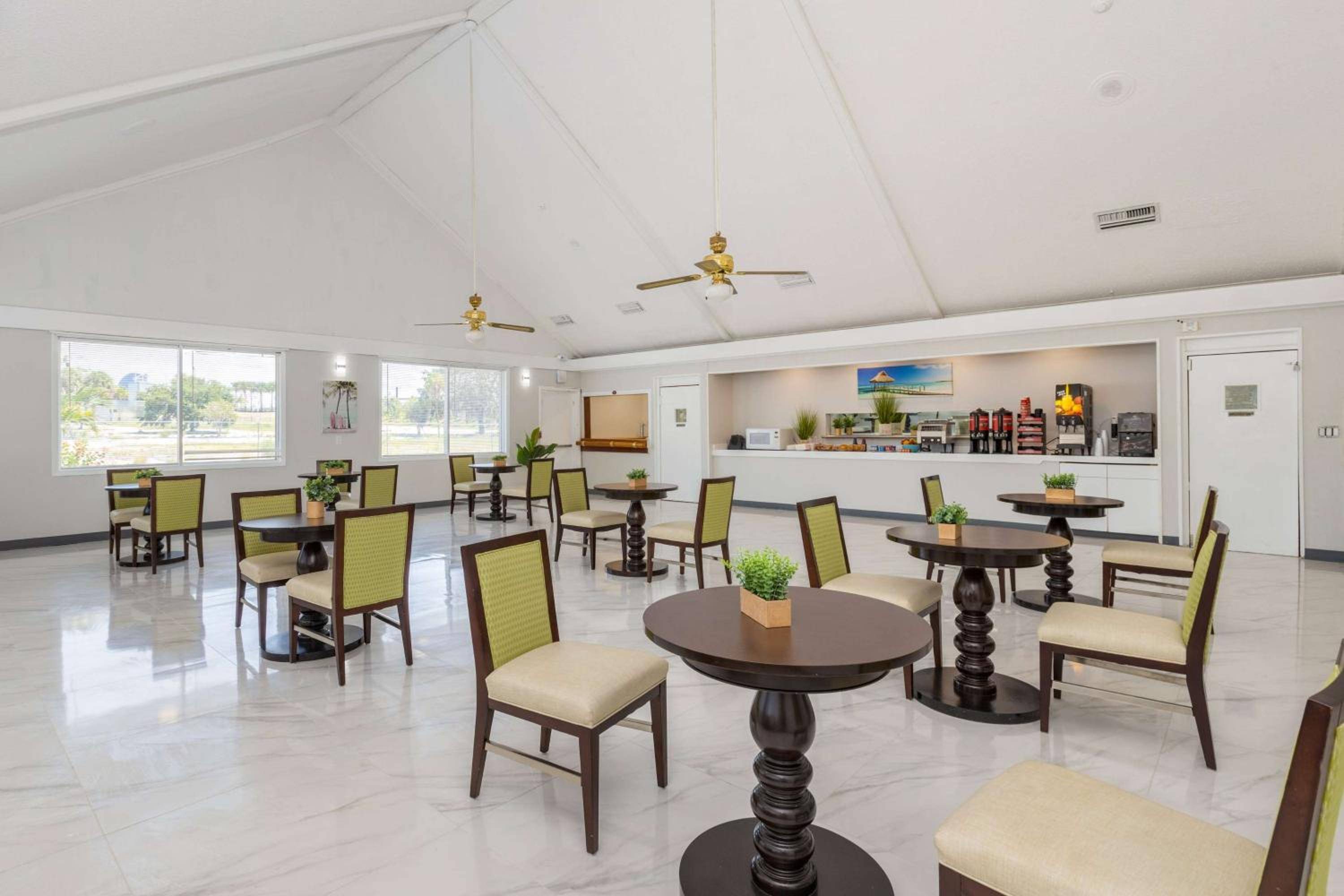 Baymont by Wyndham Altamonte Springs