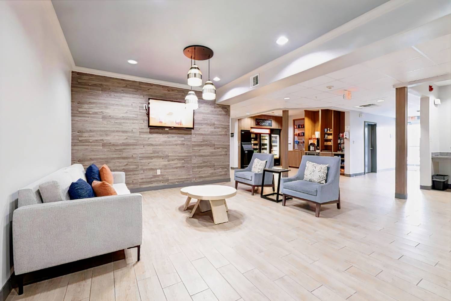Candlewood Suites Houston Westchase - Westheimer, an IHG Hotel