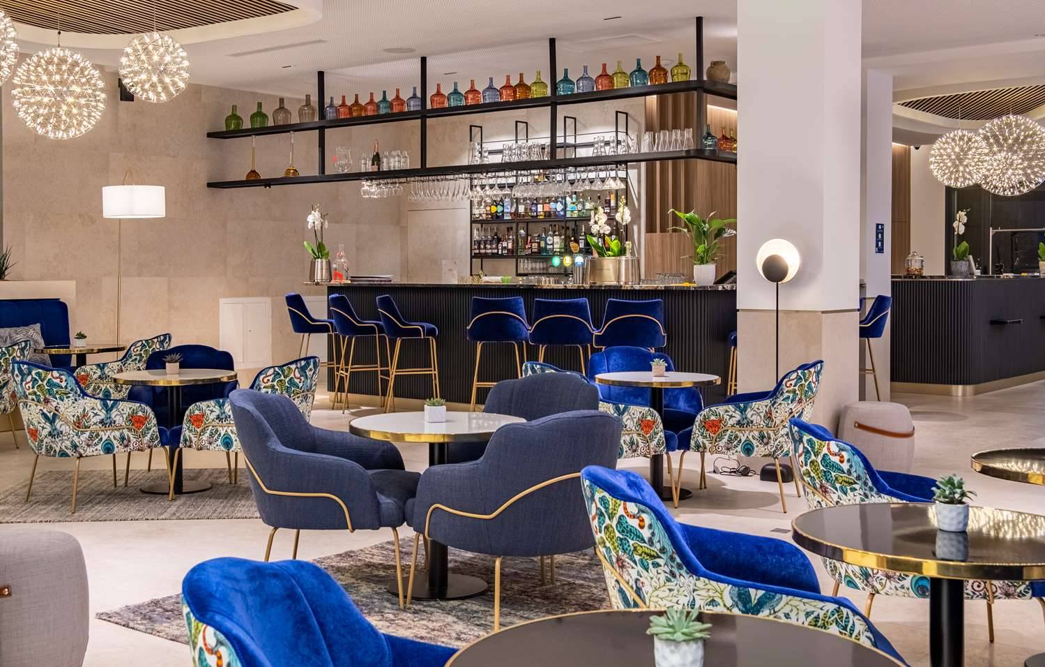 Golden Tulip Lyon Ouest Techlid Hotel & Spa
