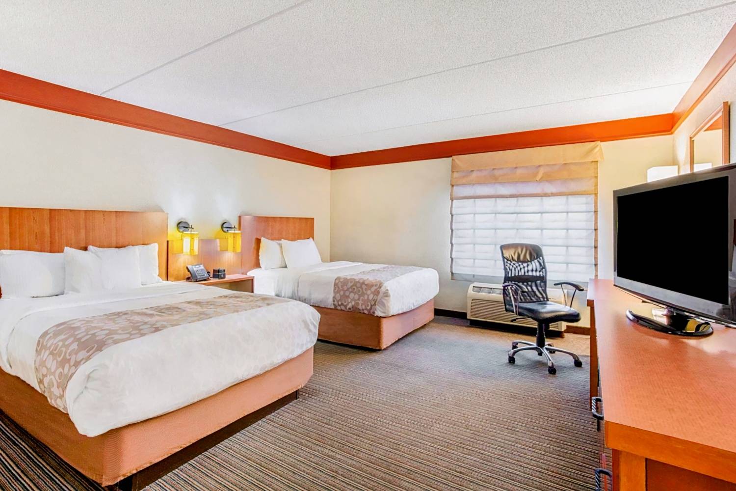 La Quinta Inn & Suites by Wyndham Raleigh Cary