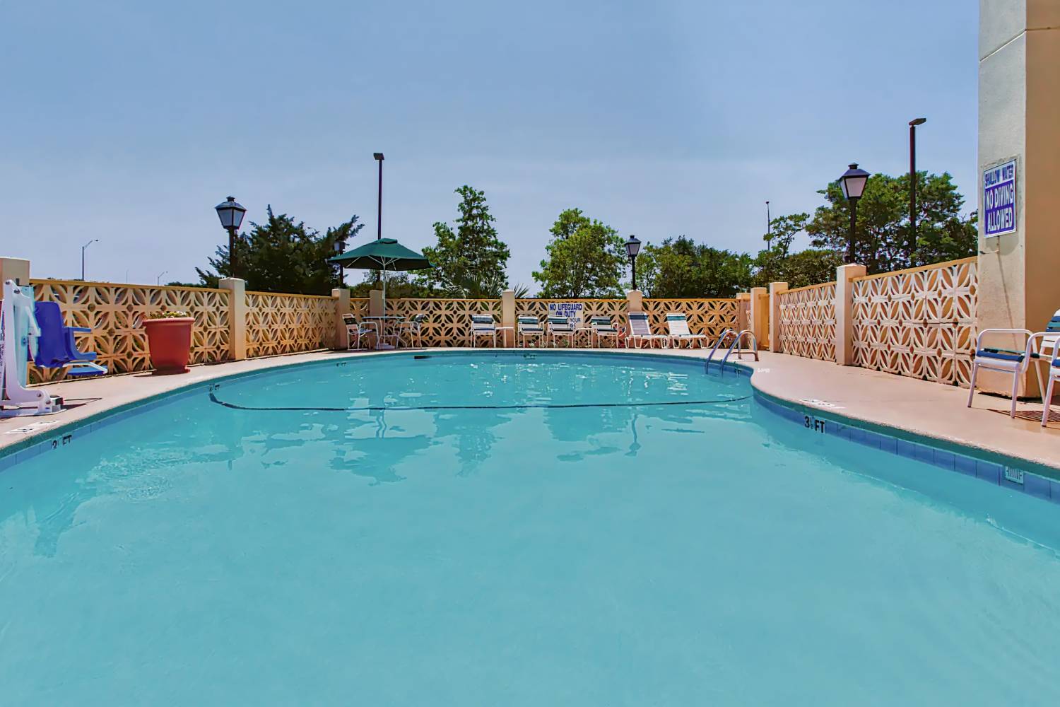 La Quinta Inn & Suites by Wyndham Charleston Riverview