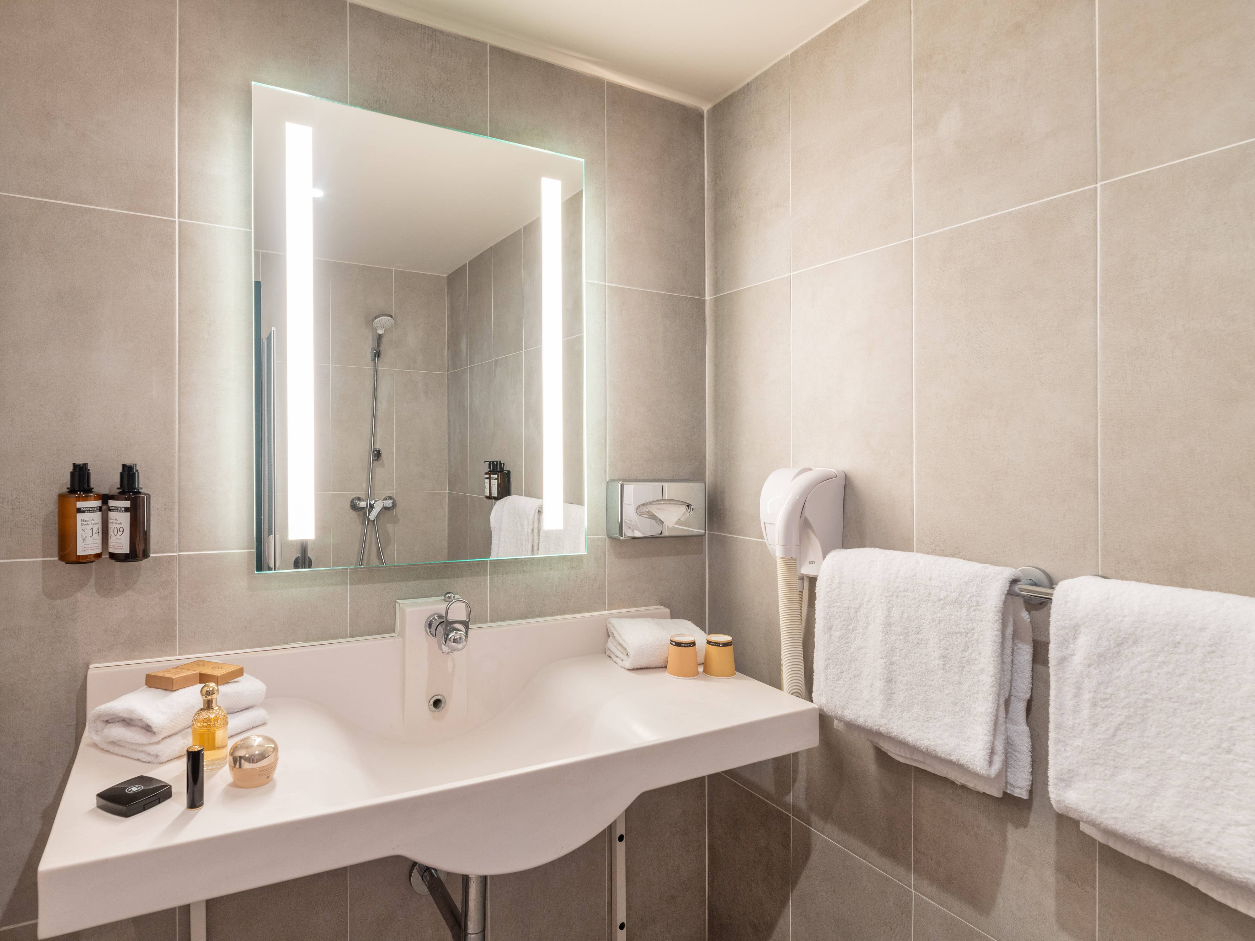 B&B HOTEL Lyon Nord