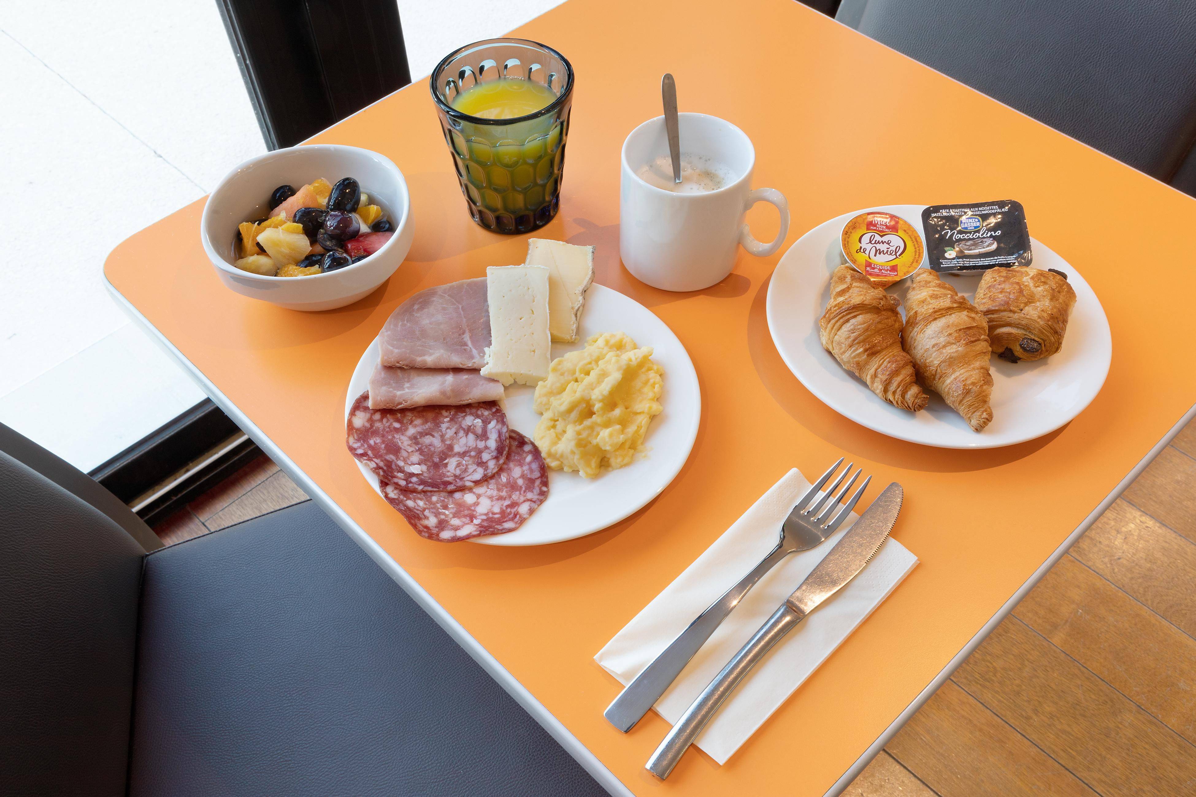 Holiday Inn Express - Marseille Airport, an IHG Hotel