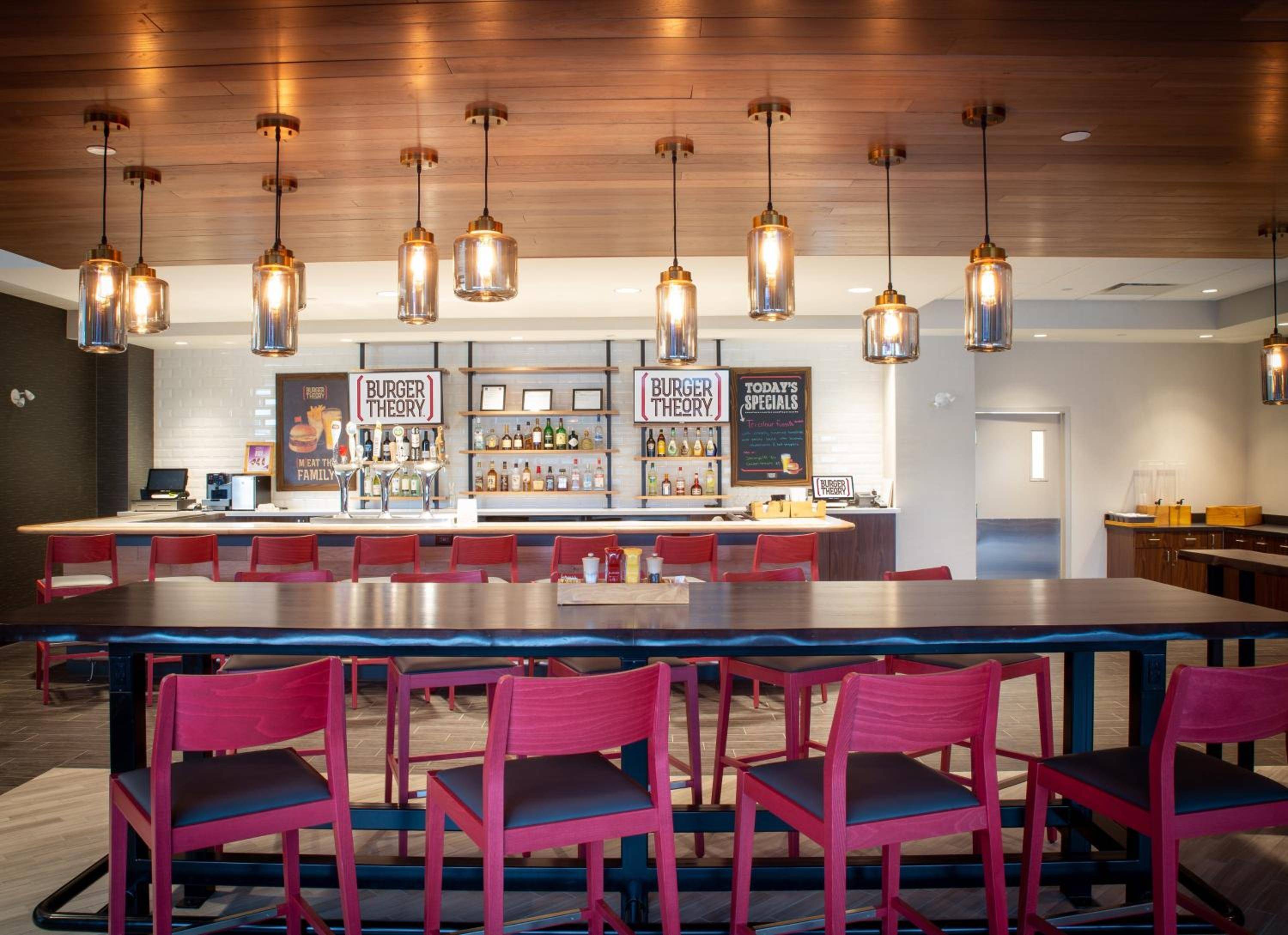 Holiday Inn Edmonton South - Evario Events, an IHG Hotel