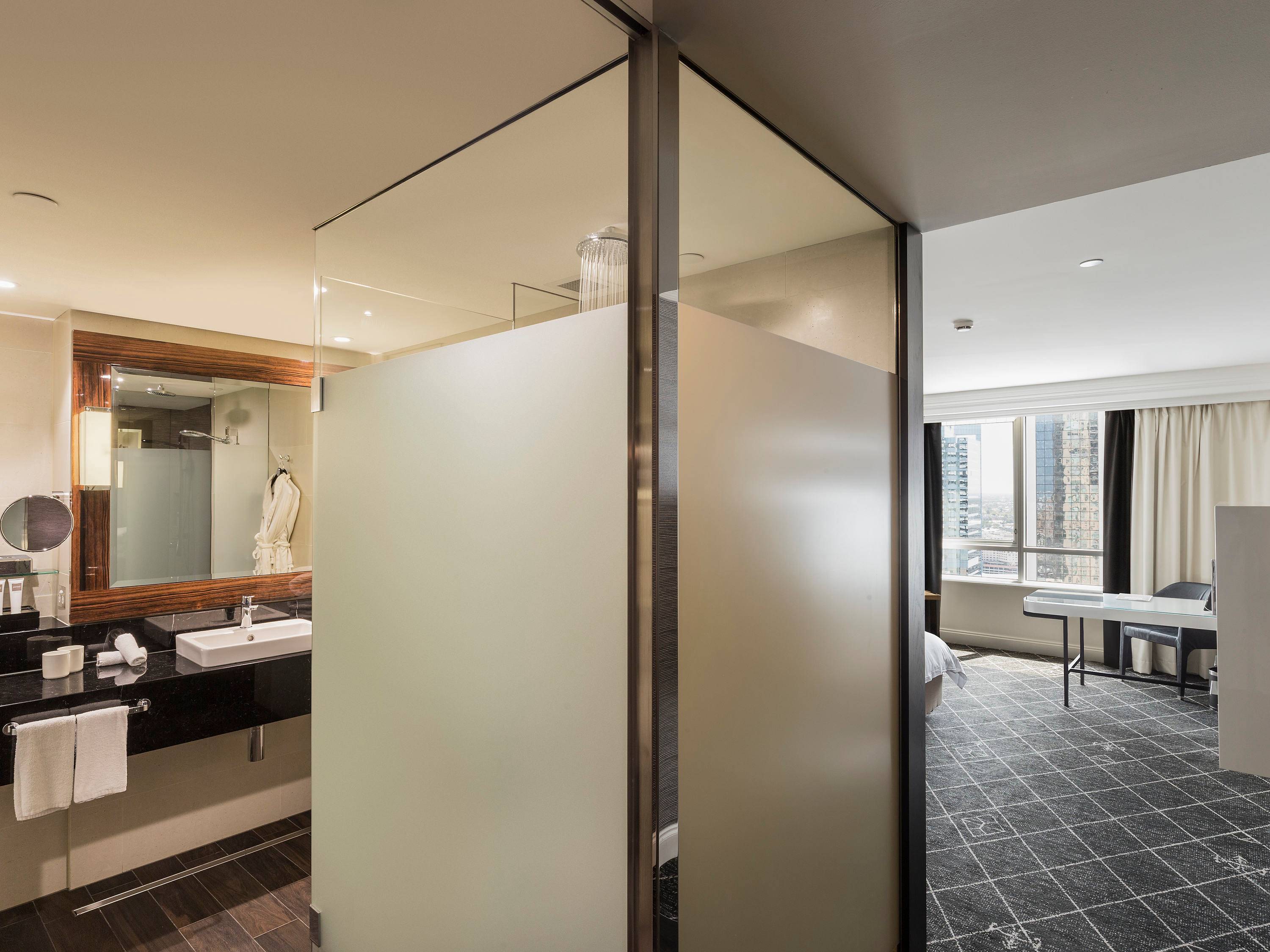 Swissôtel Sydney