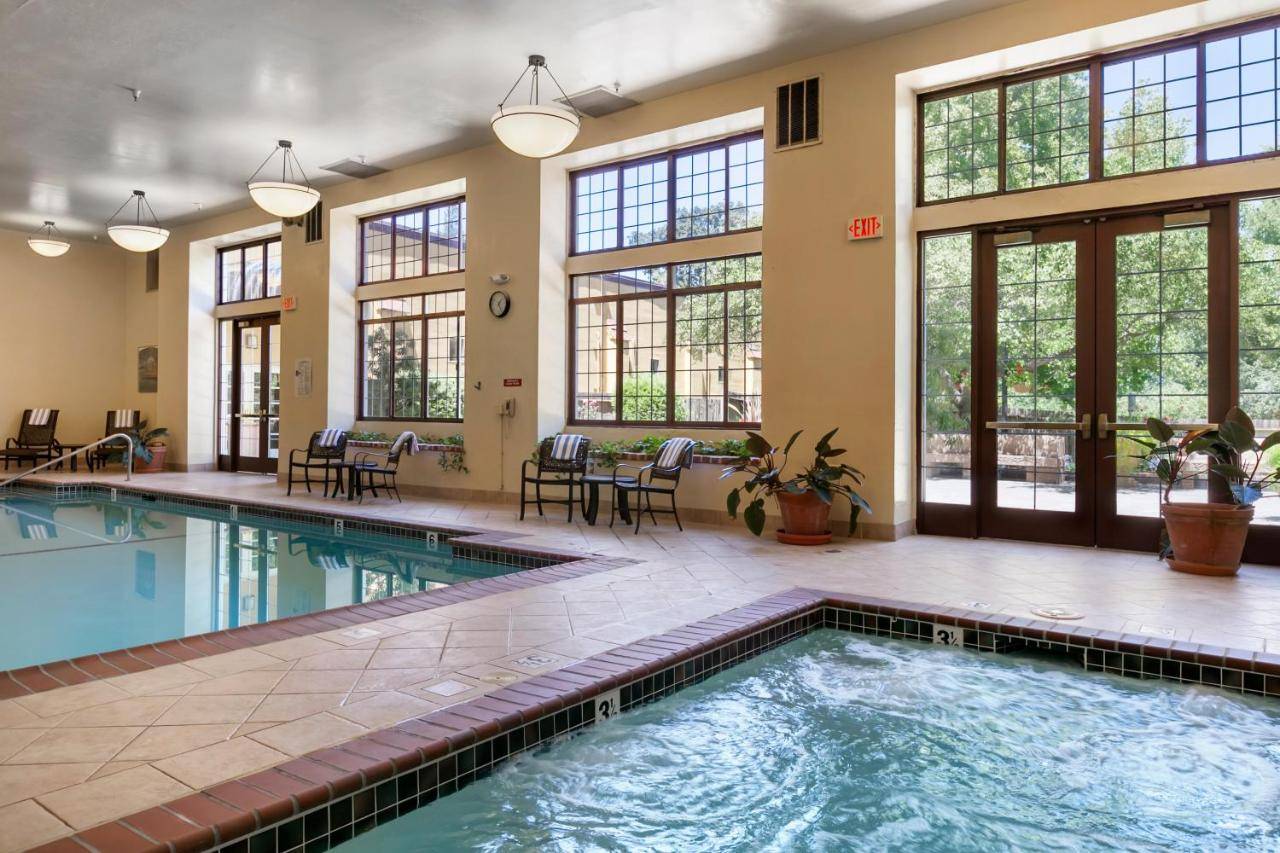 Embassy Suites by Hilton Napa Valley