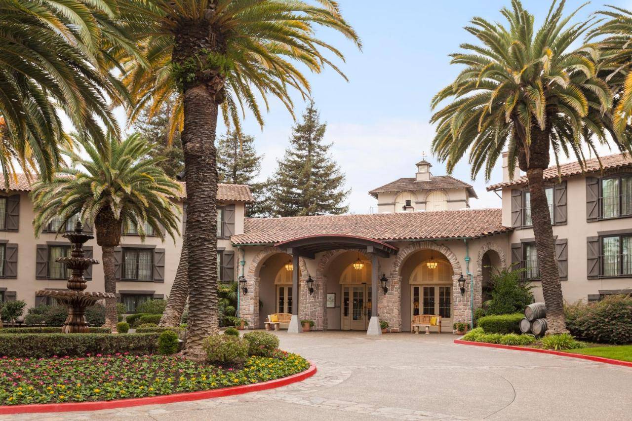 Embassy Suites by Hilton Napa Valley