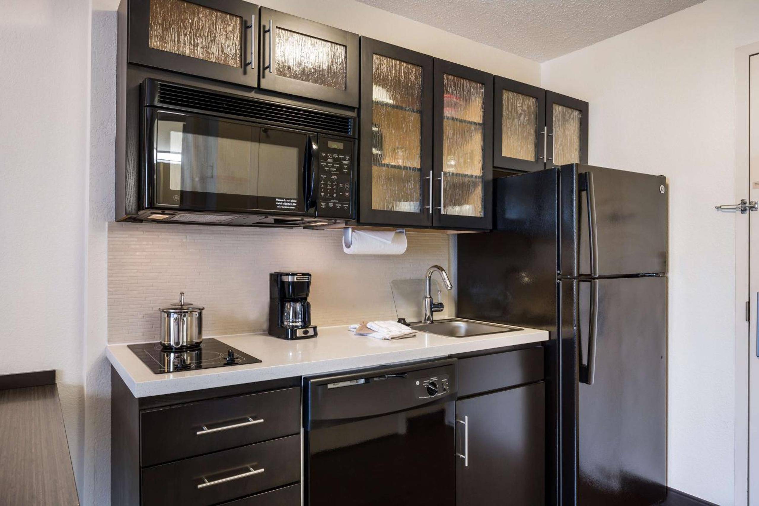 Sonesta Simply Suites Huntsville Research Park