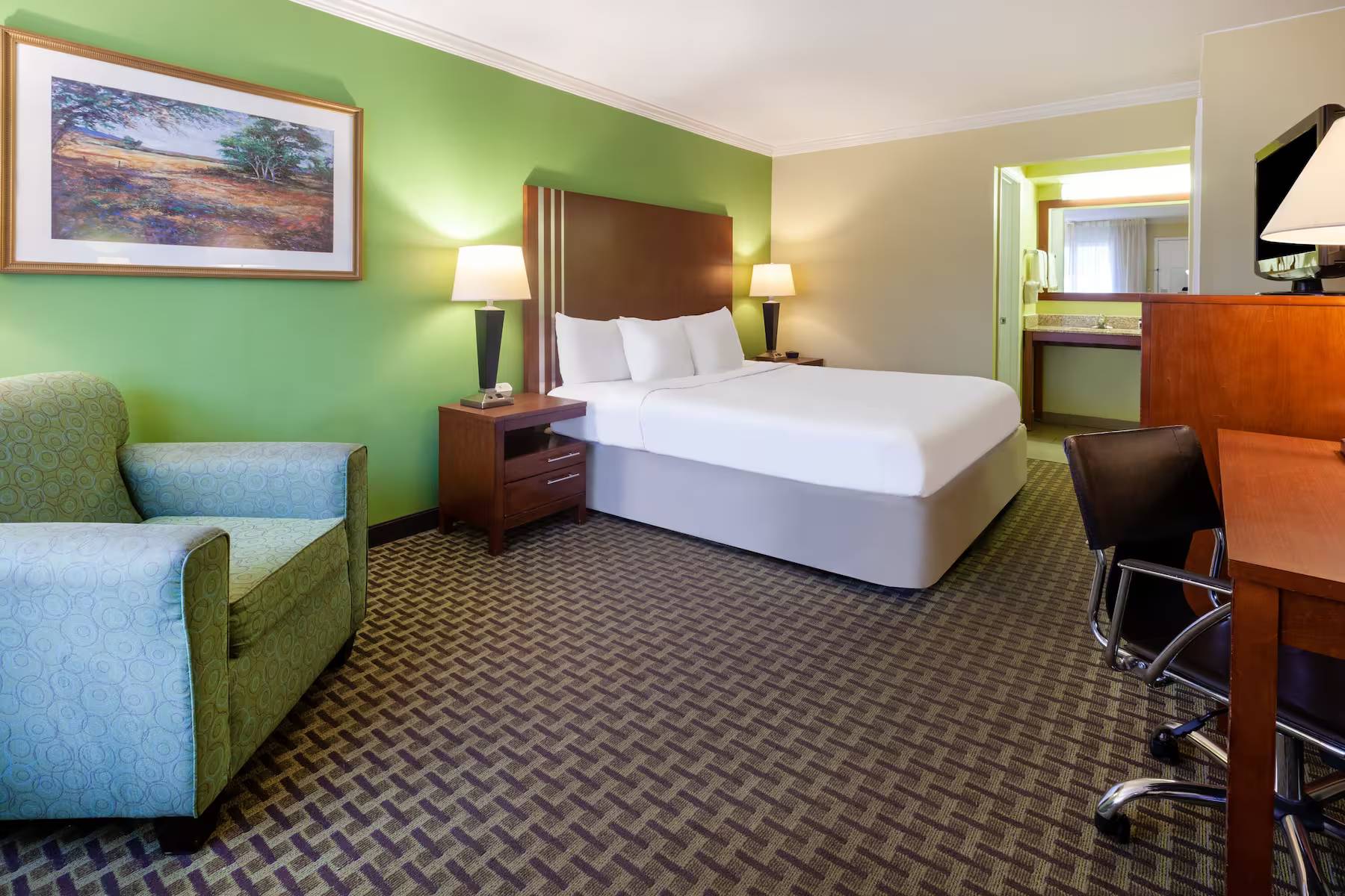 Days Inn by Wyndham Austintown