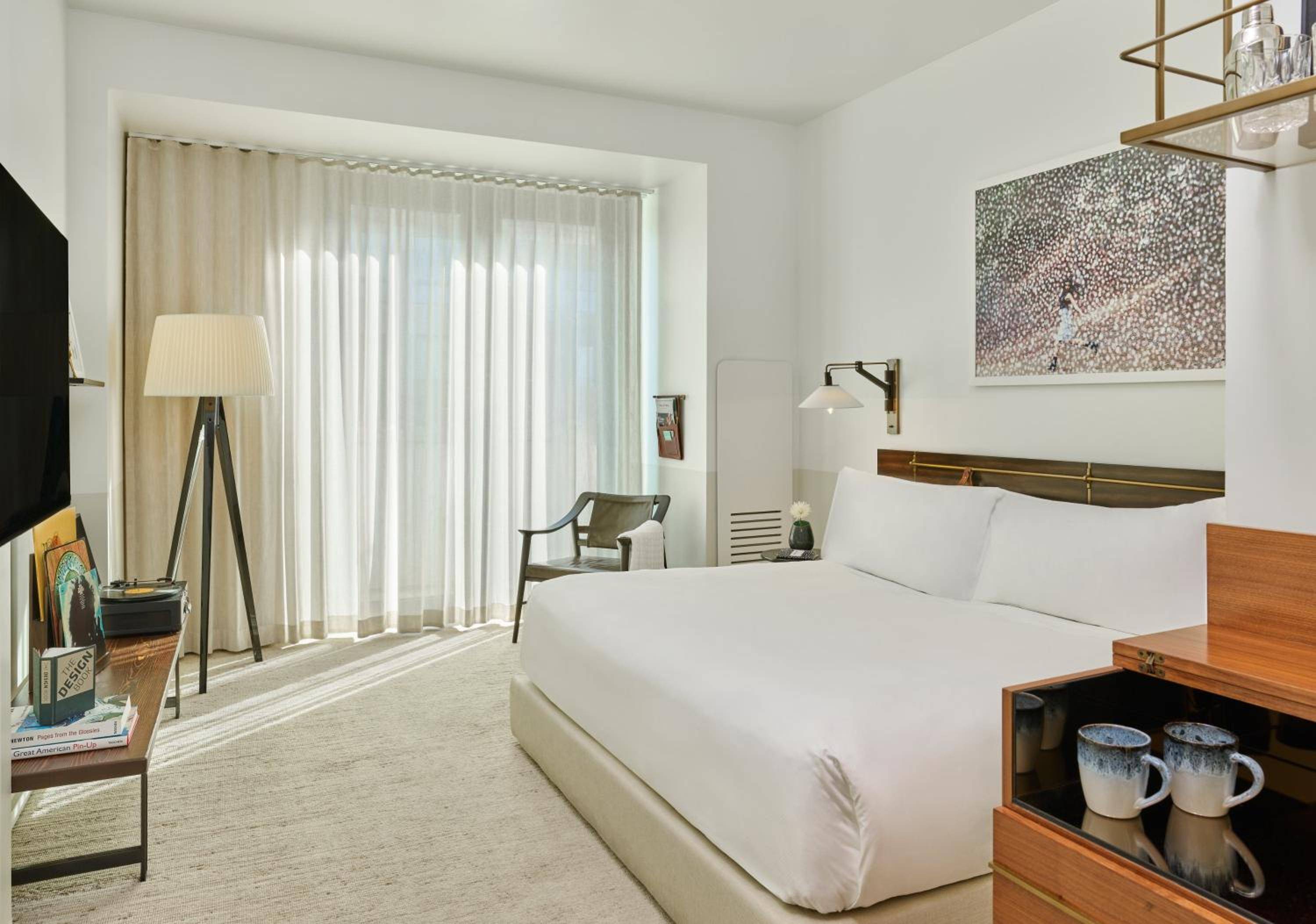 Halcyon, a Hotel in Cherry Creek