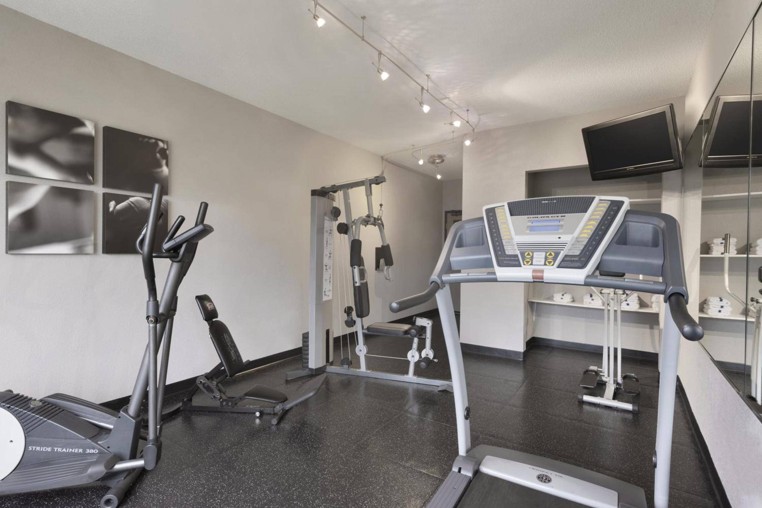 AmeriVu Inn & Suites - Shakopee