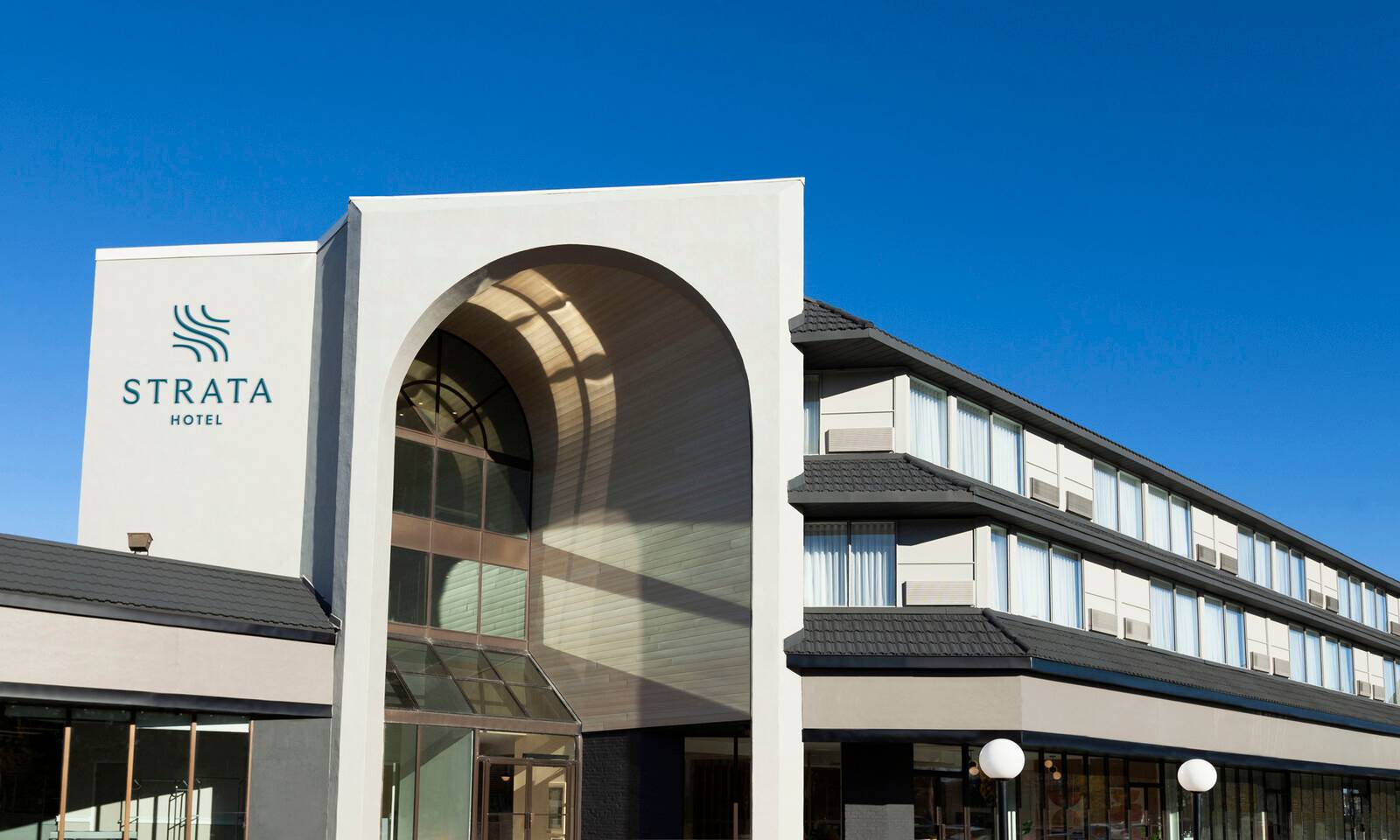 Strata Hotel, Strathcona Park : -48% during the day - Dayuse.com