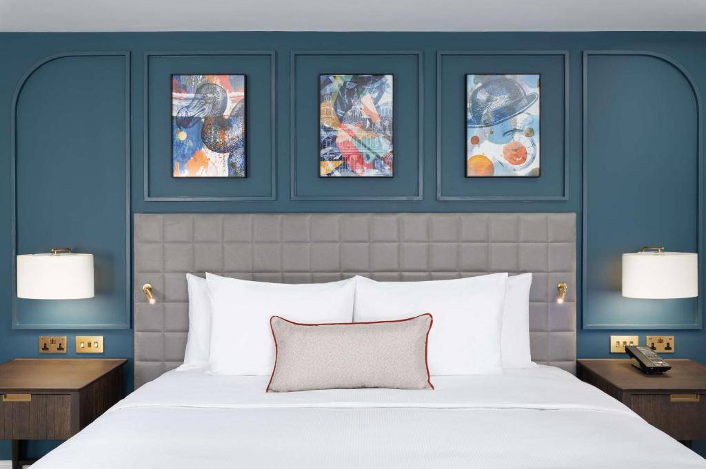 Lost Property St Paul’s London – Curio Collection by Hilton