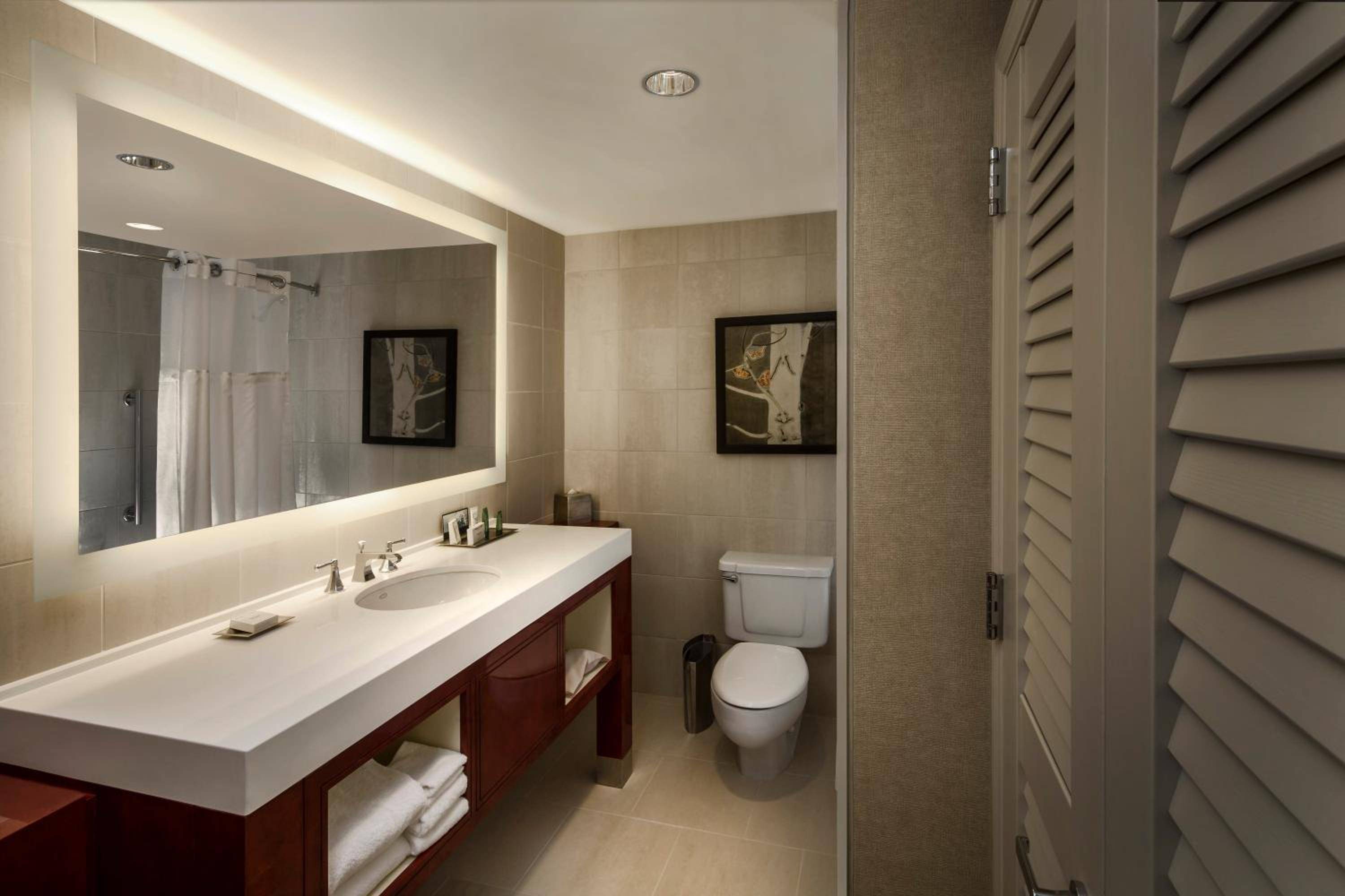 Hilton Anatole