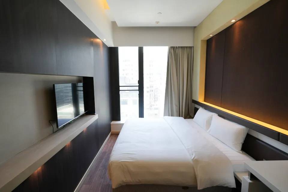 Epoch Hotel
