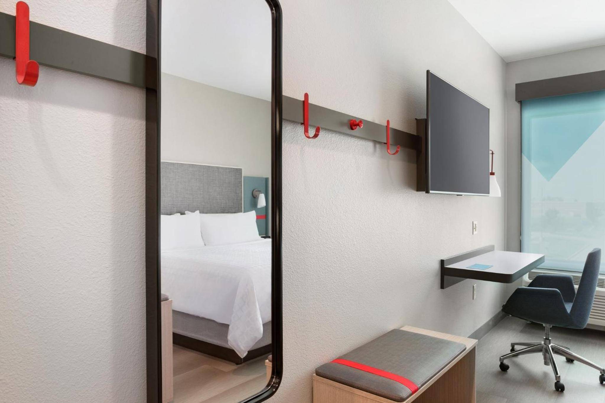 avid hotels - Brooklyn Dyker Heights, an IHG Hotel
