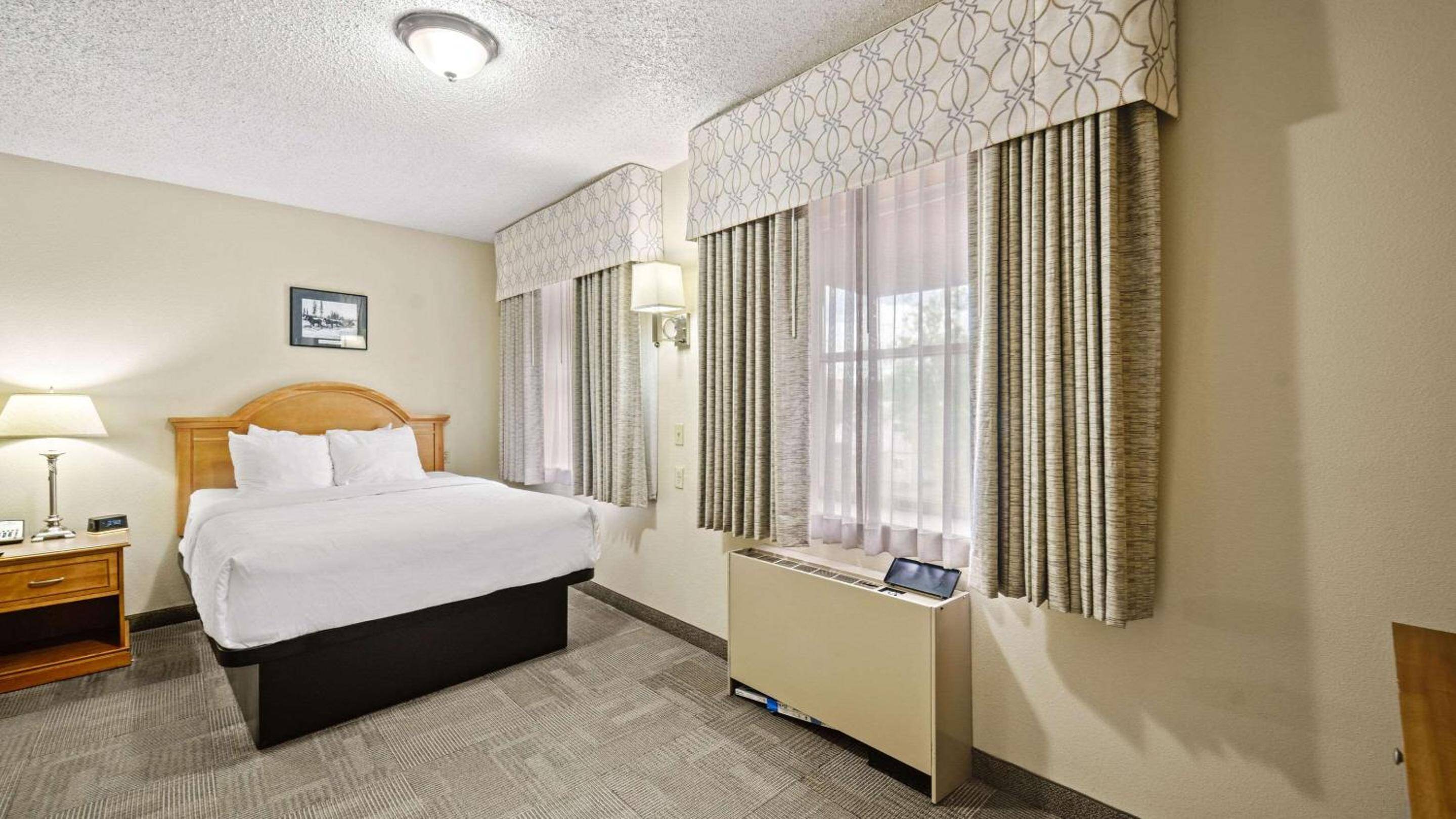 Clarion Hotel & Suites Fairbanks near Ft. Wainwright