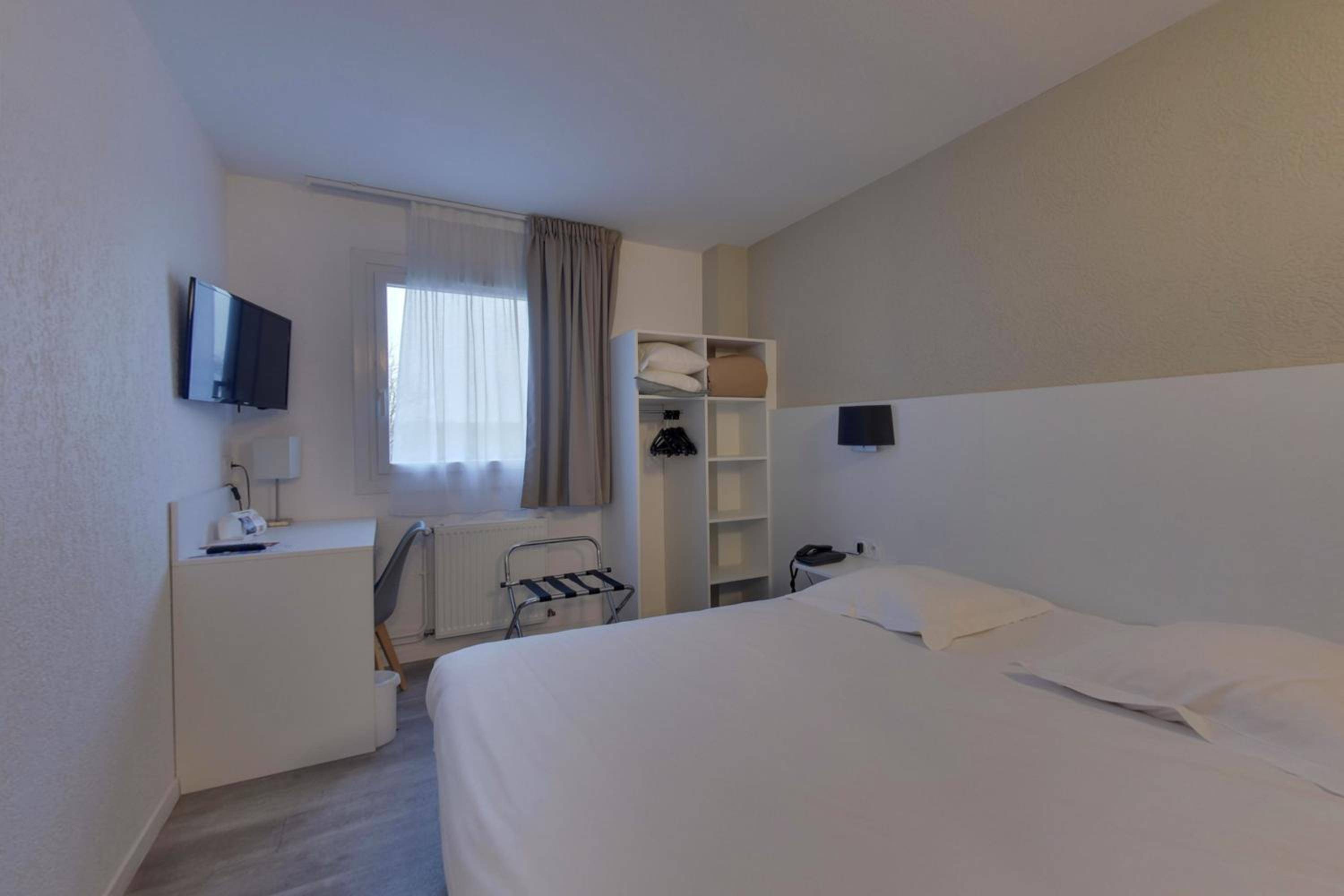 The Originals City Hôtel Acropole