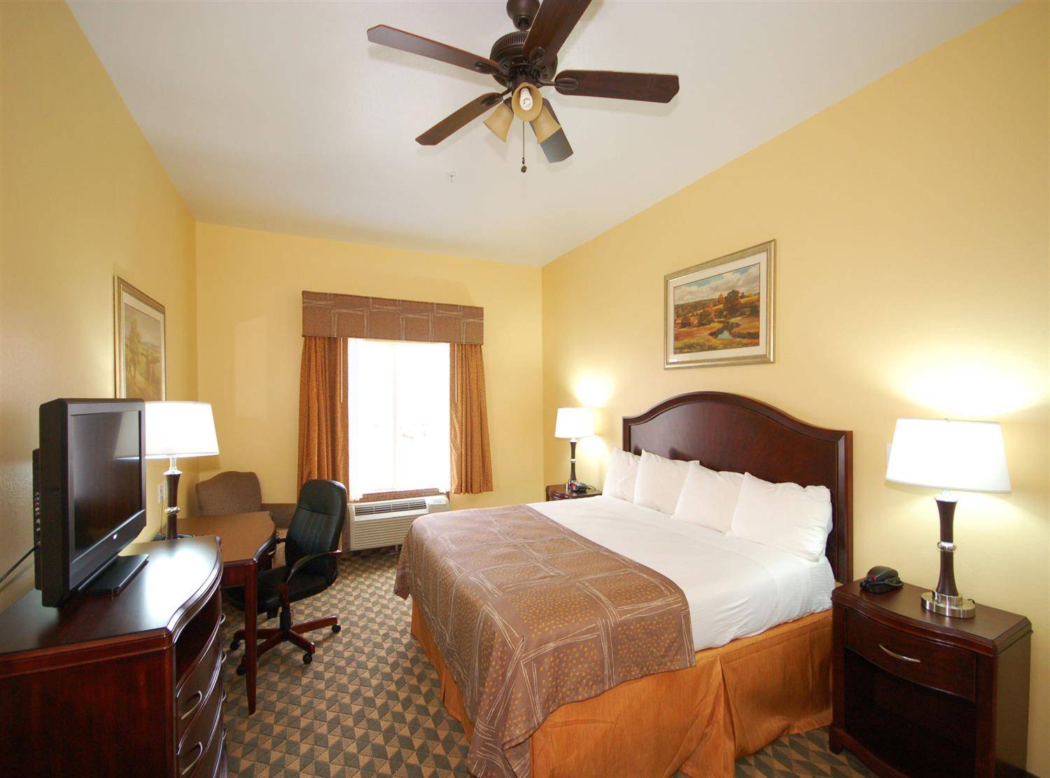 Best Western Plus Manvel Inn & Suites