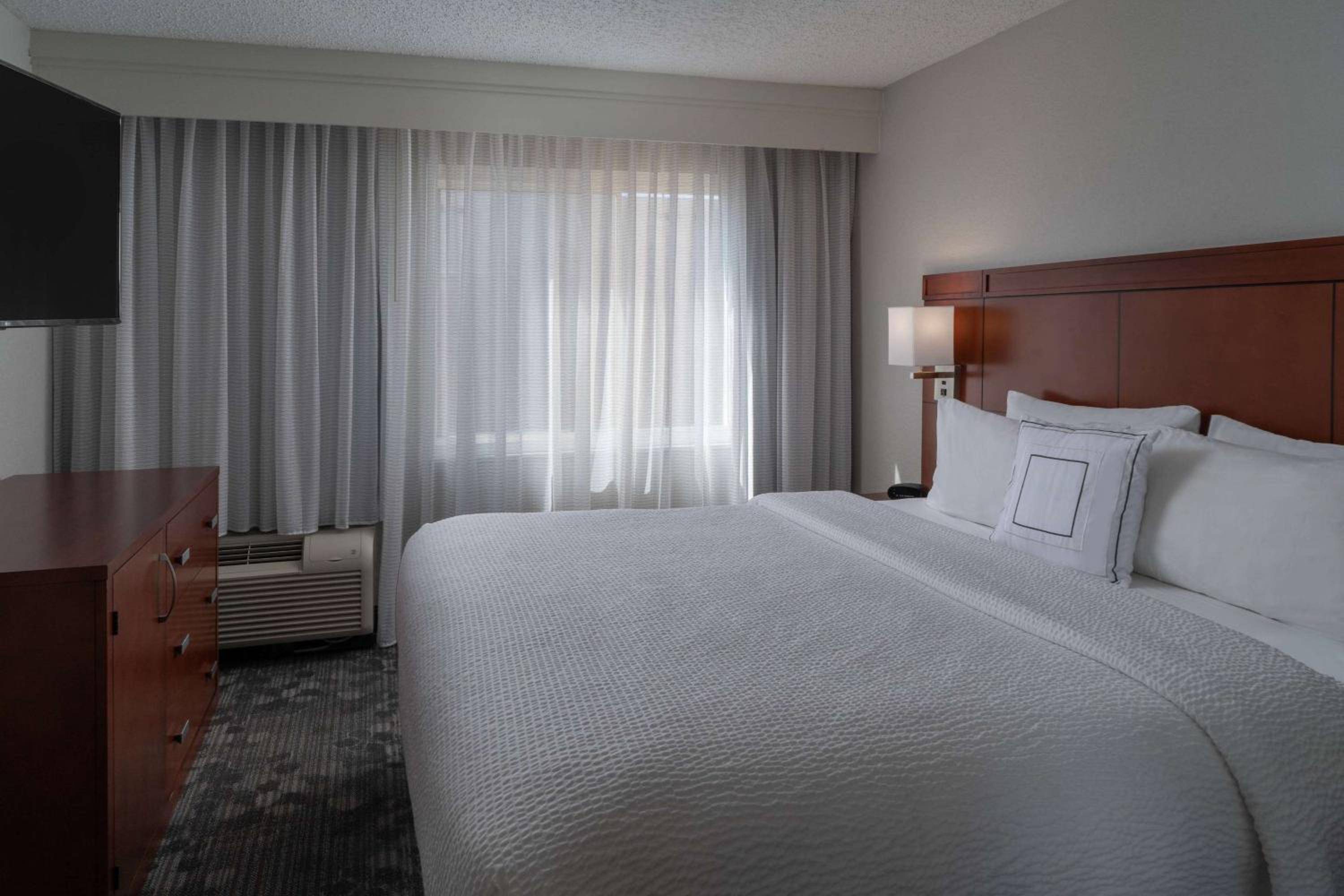 Sonesta Select Chattanooga Hamilton Place