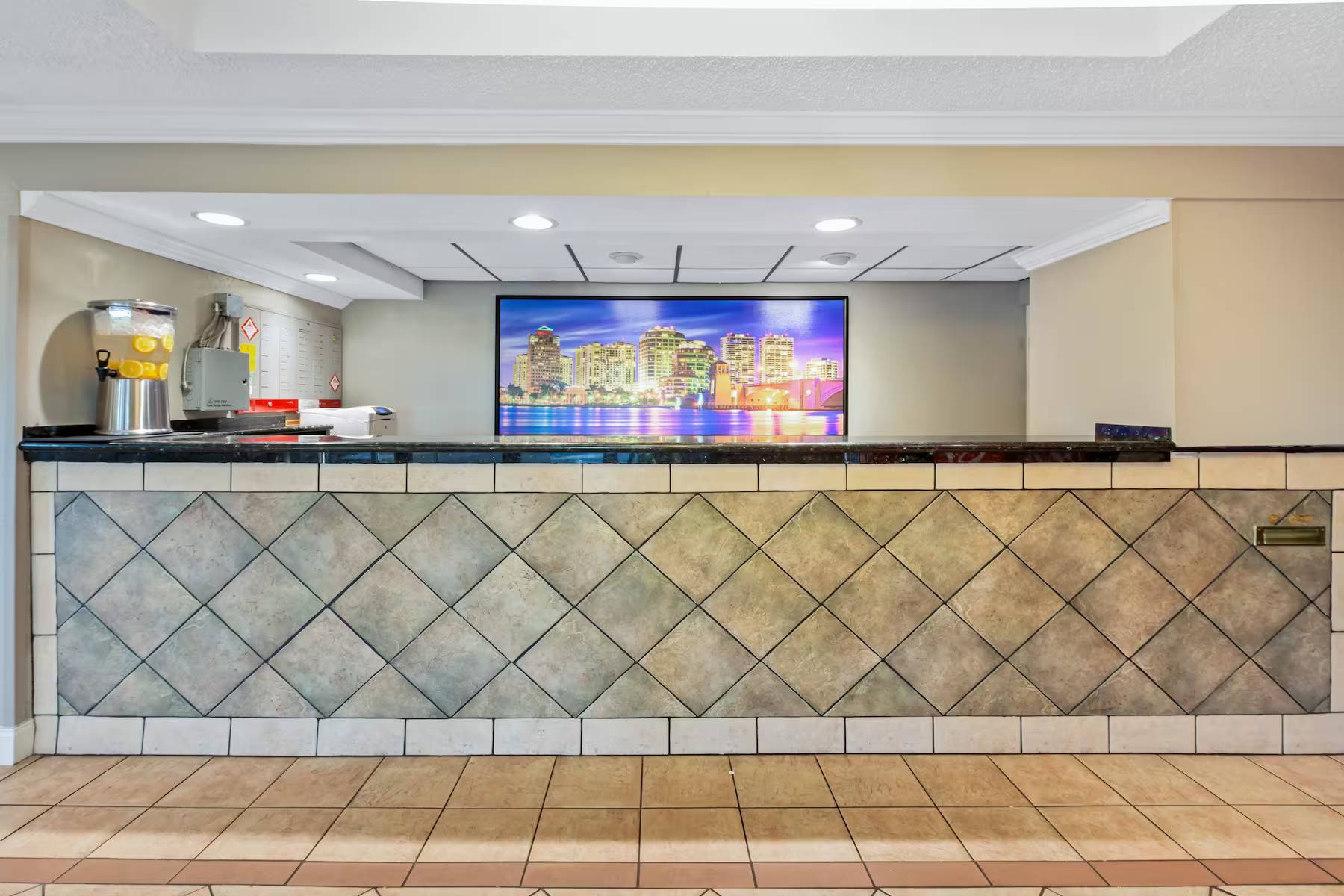 La Quinta Inn by Wyndham West Palm Beach - Florida Turnpike
