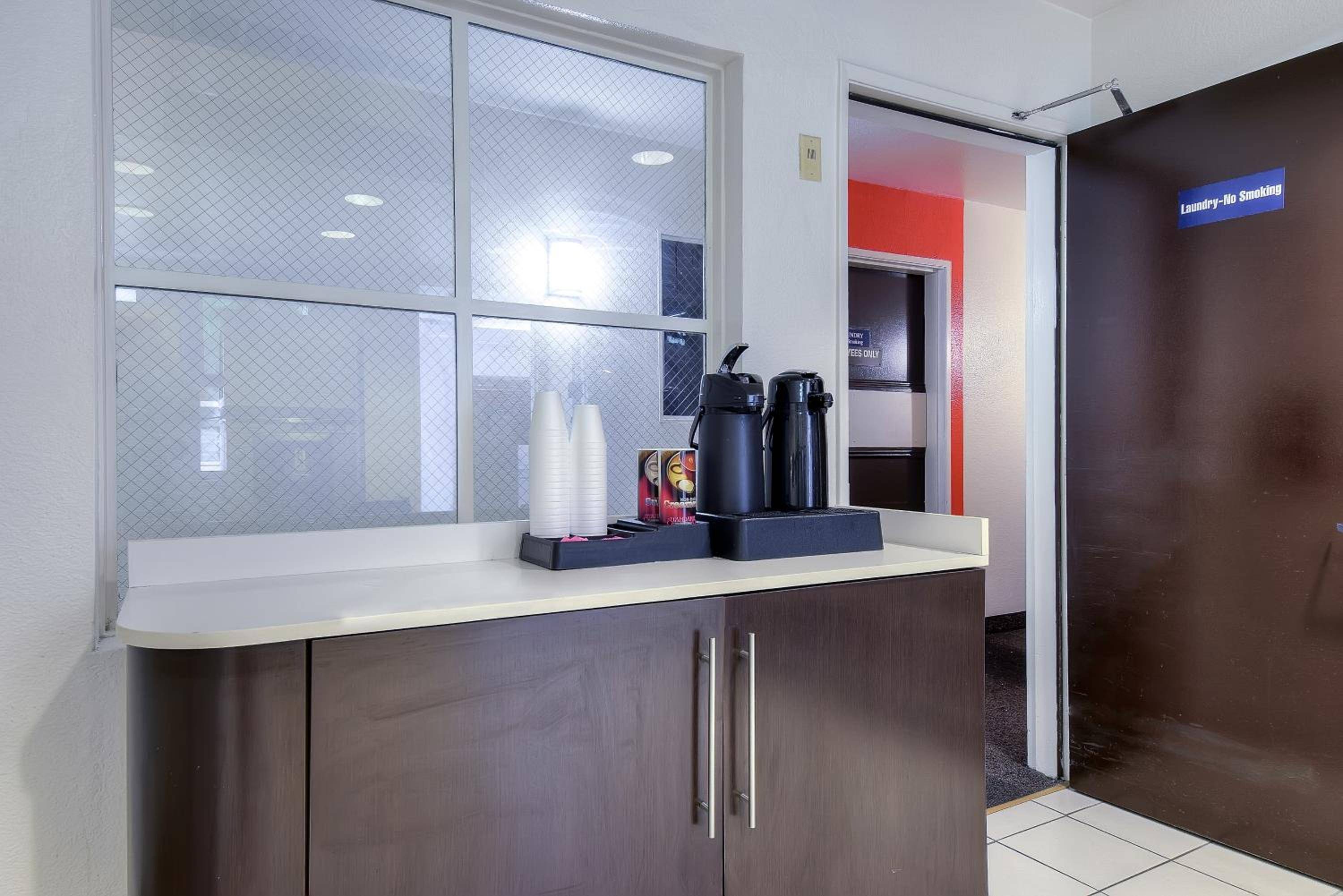 Motel 6-San Diego, CA - Downtown