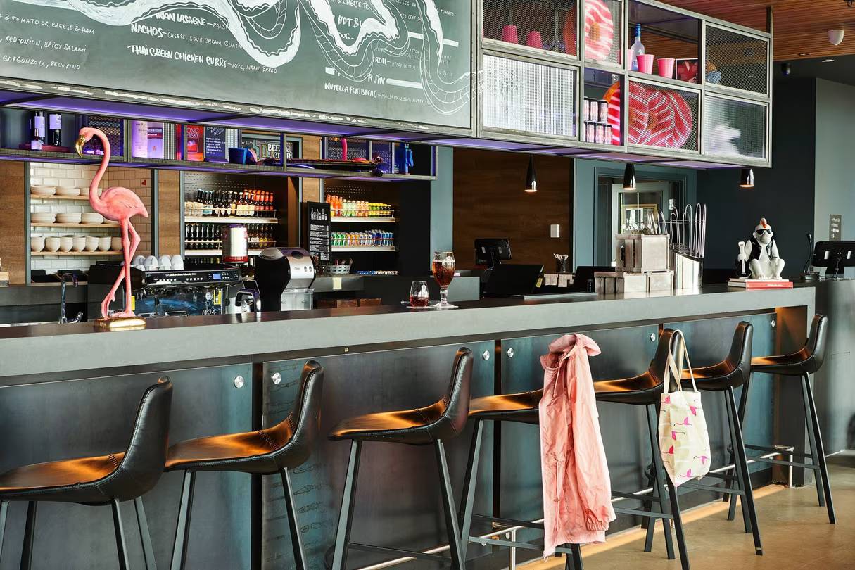 Moxy Edinburgh Airport