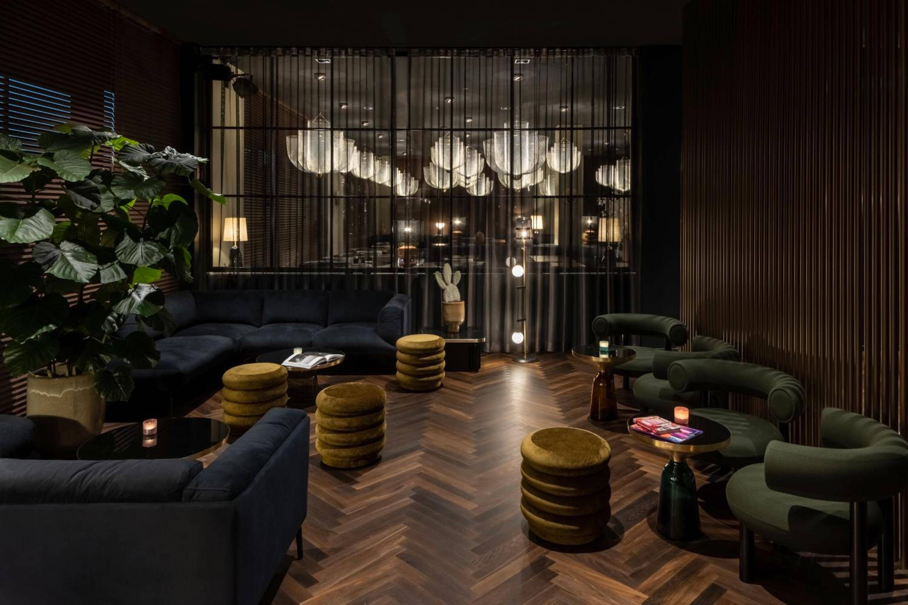 Hotel ROMY by AMANO